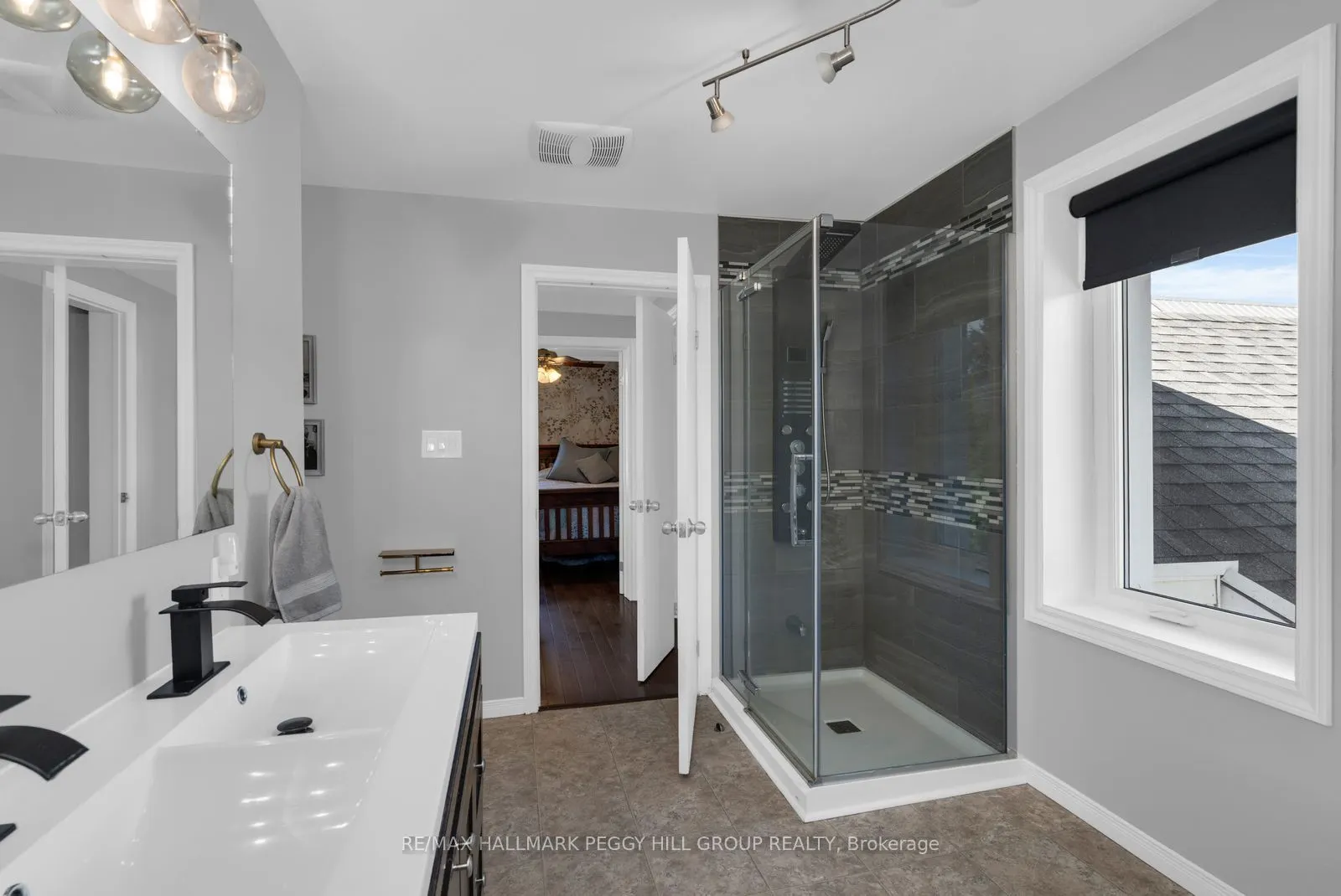 312 Lafontaine Road W