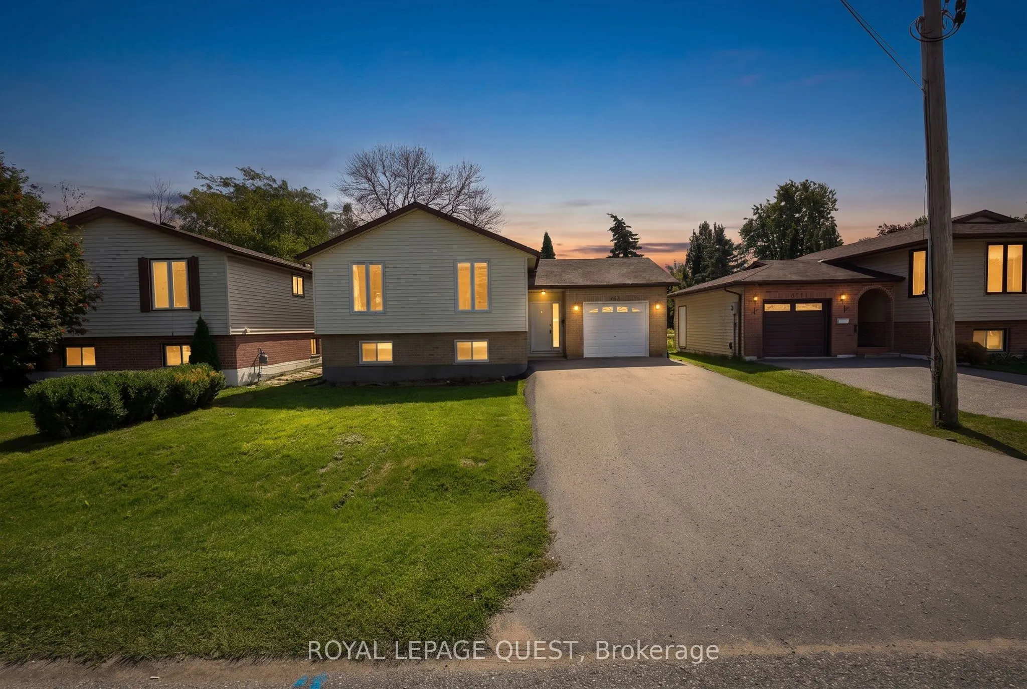 453 Mooney Crescent