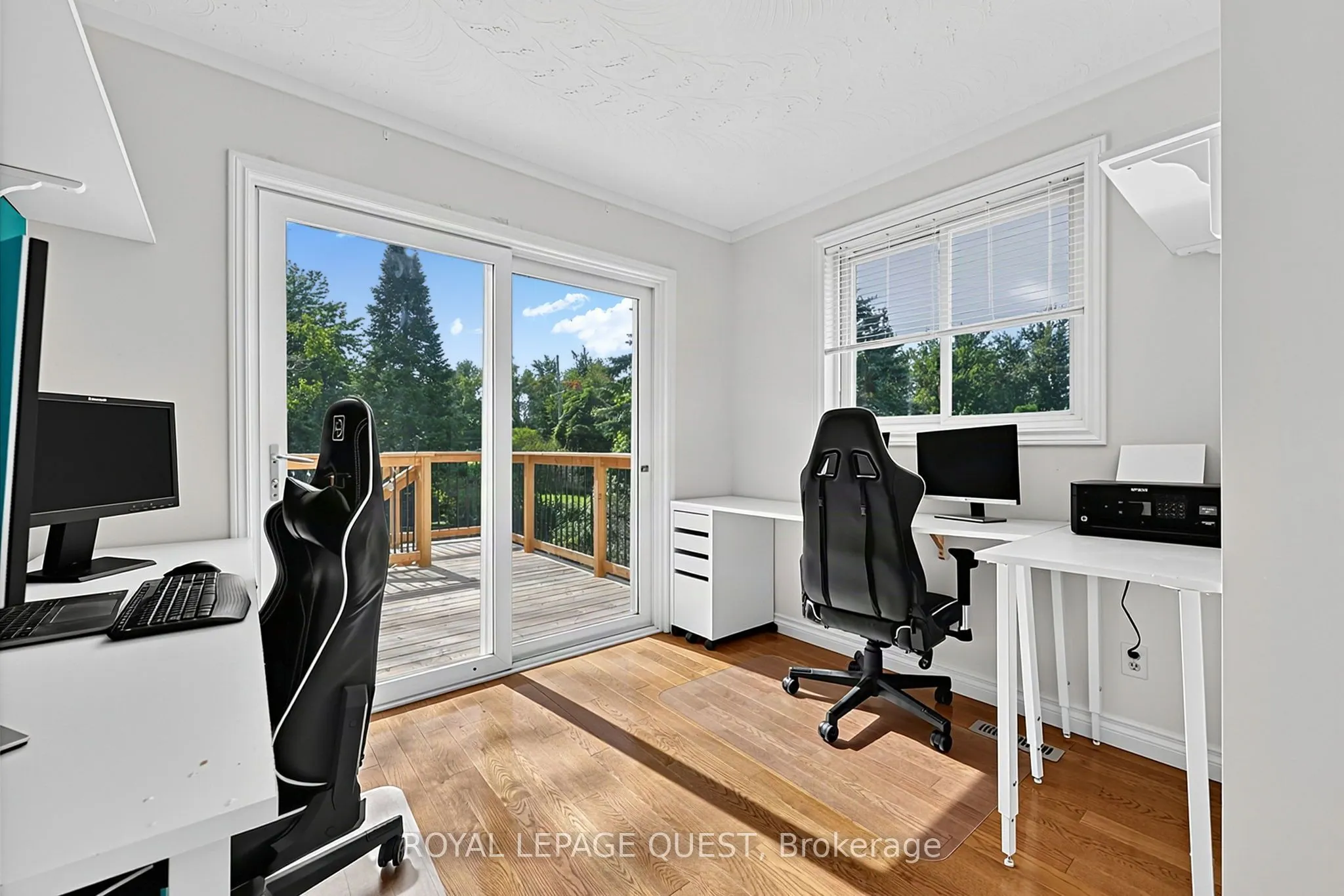 453 Mooney Crescent