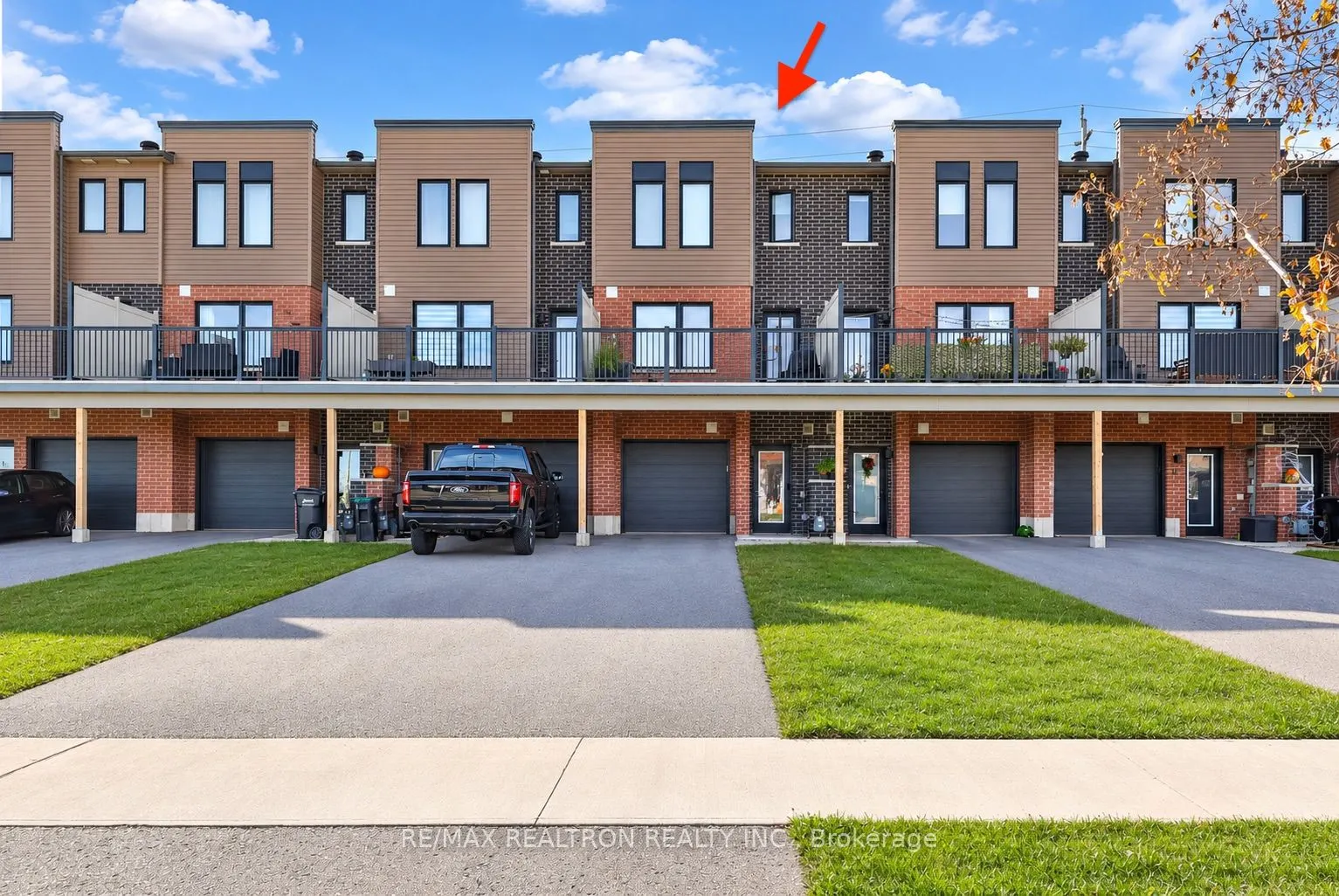 7 Fairlane Avenue