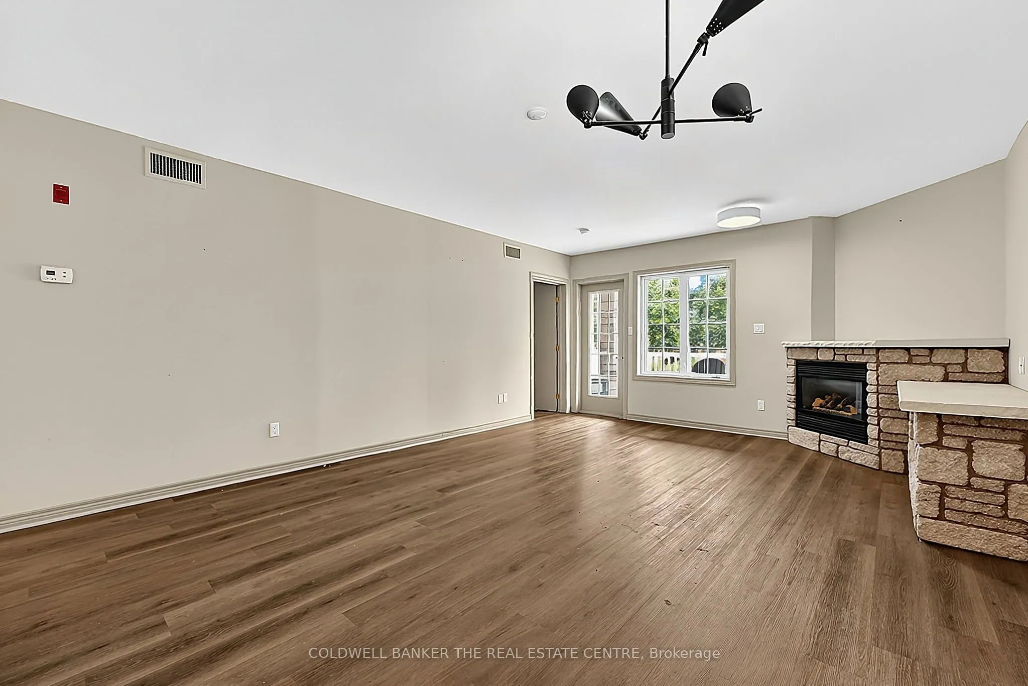 90 Highland Drive #2094-2095