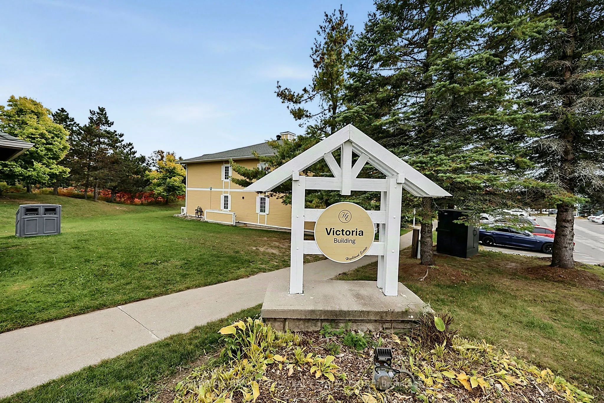 90 Highland Drive #2094-2095