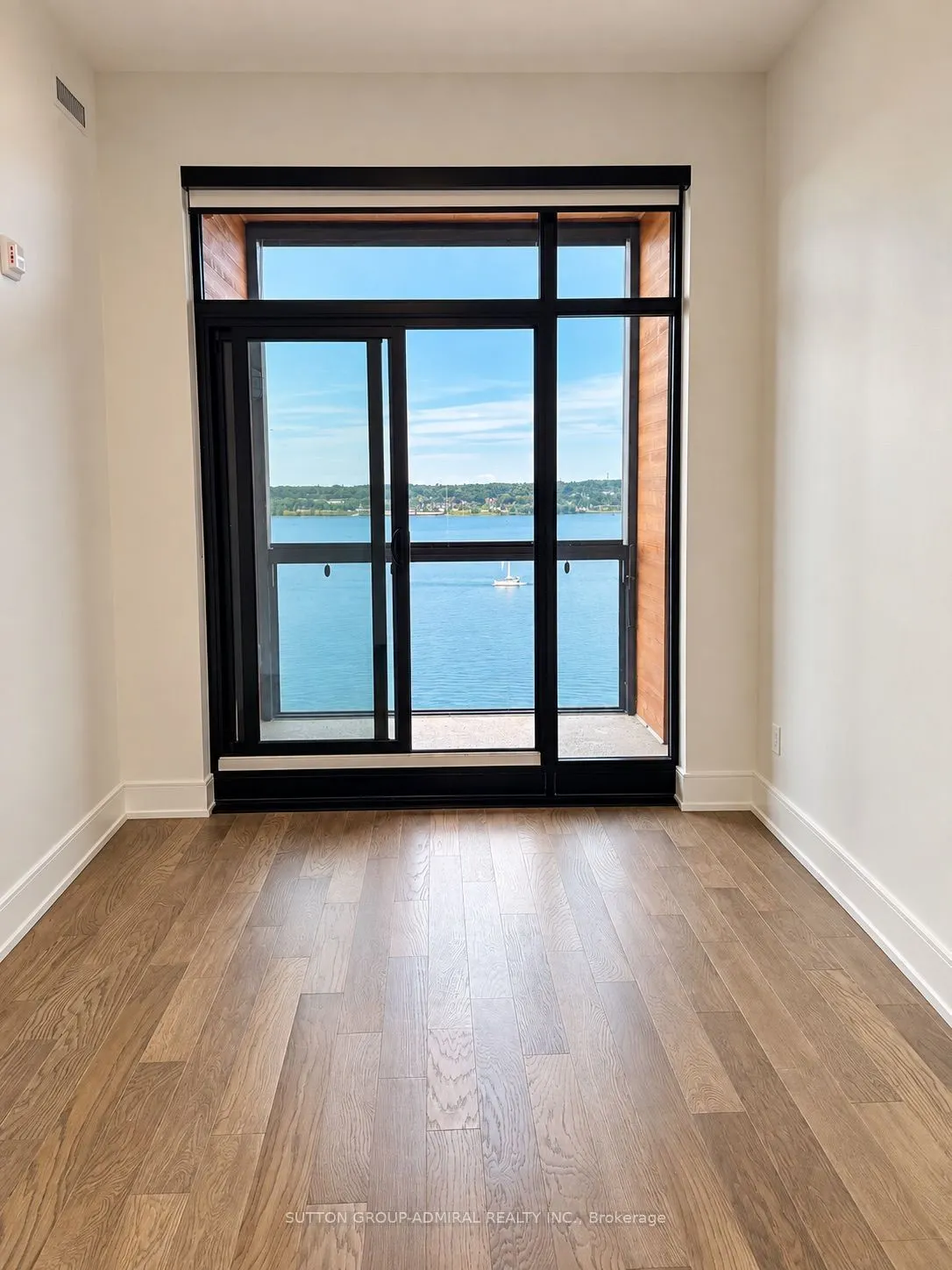 185 Dunlop Street E #708
