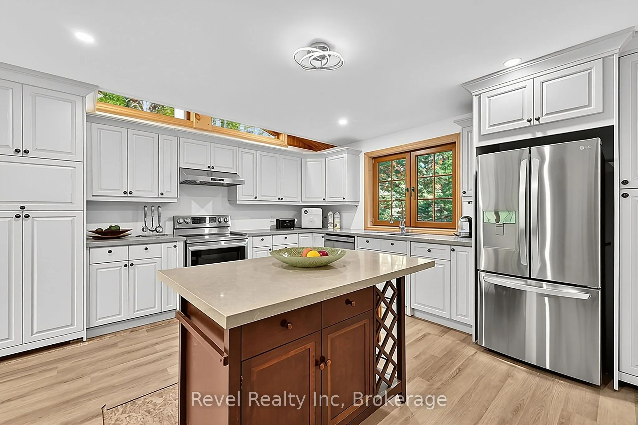 161 Desroches Trail