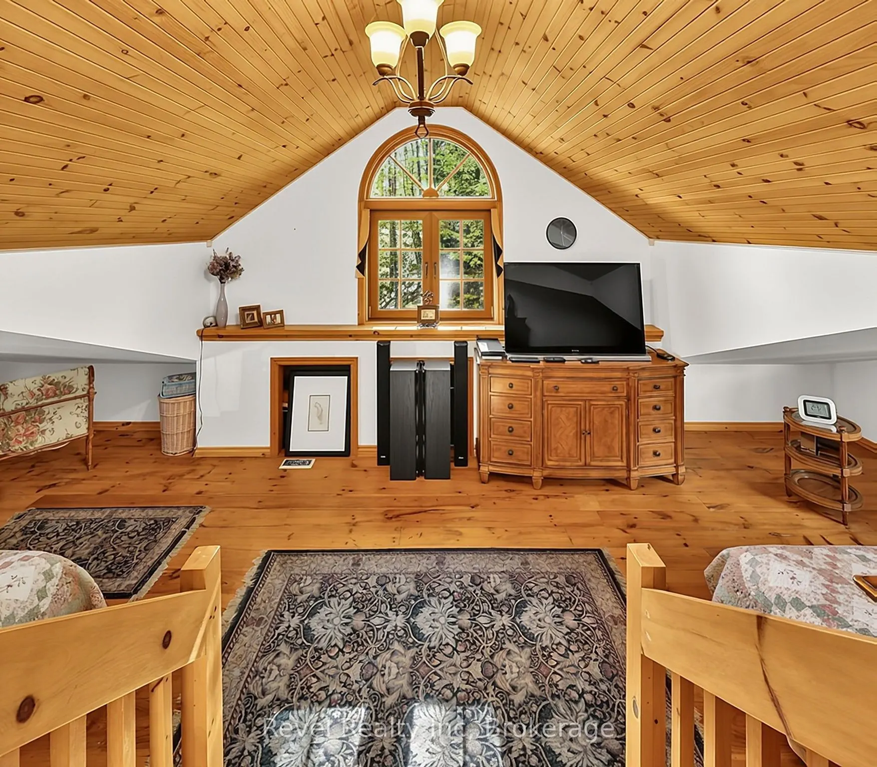 161 Desroches Trail
