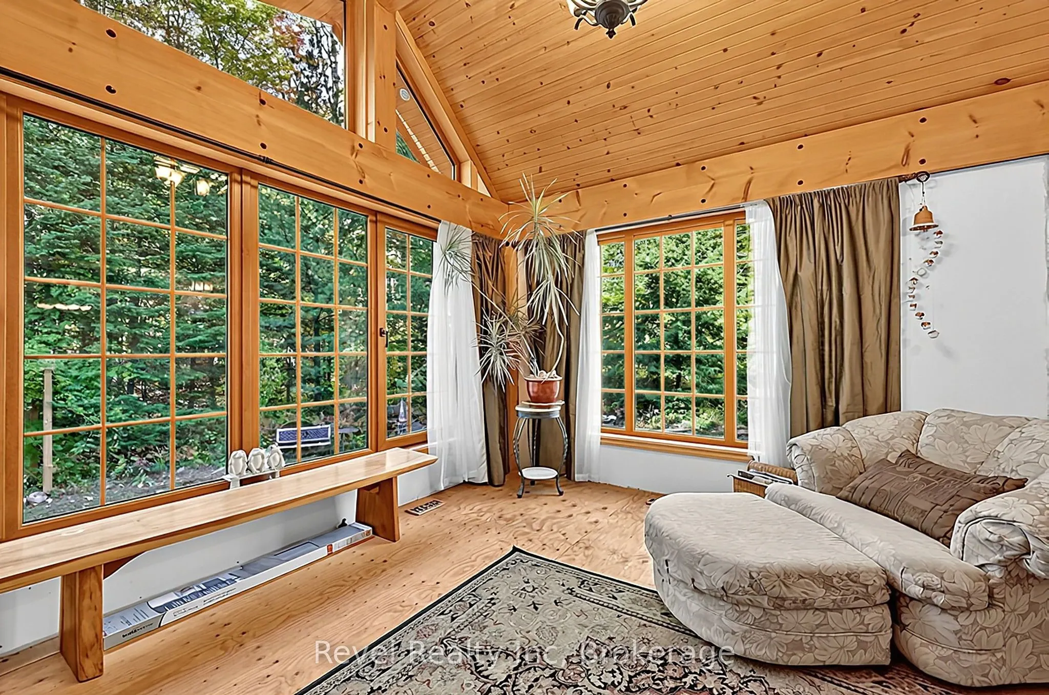 161 Desroches Trail