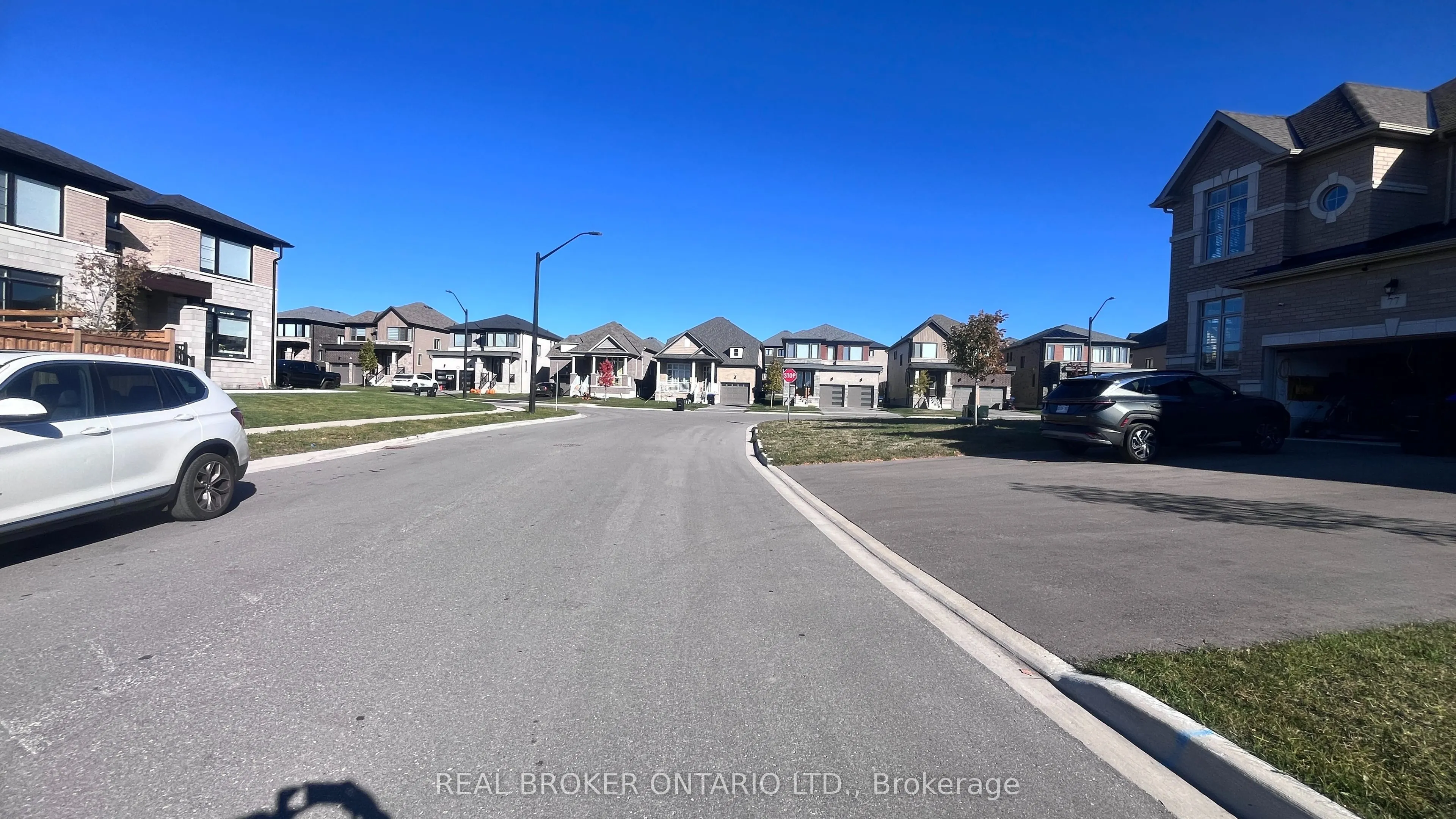 77 FEDERICA Crescent