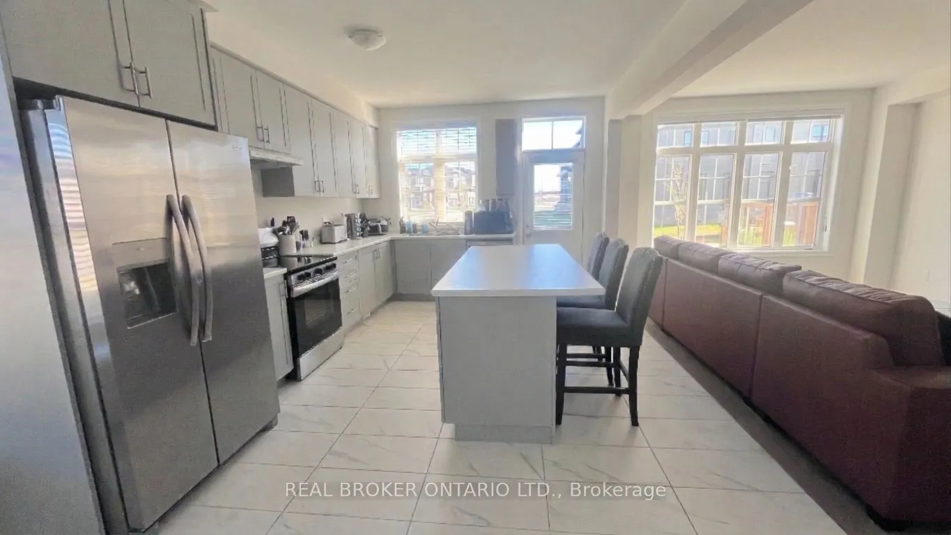 77 FEDERICA Crescent