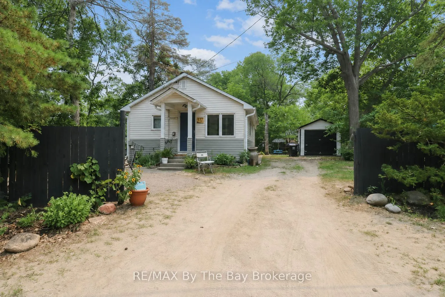 217 Dunkerron Avenue