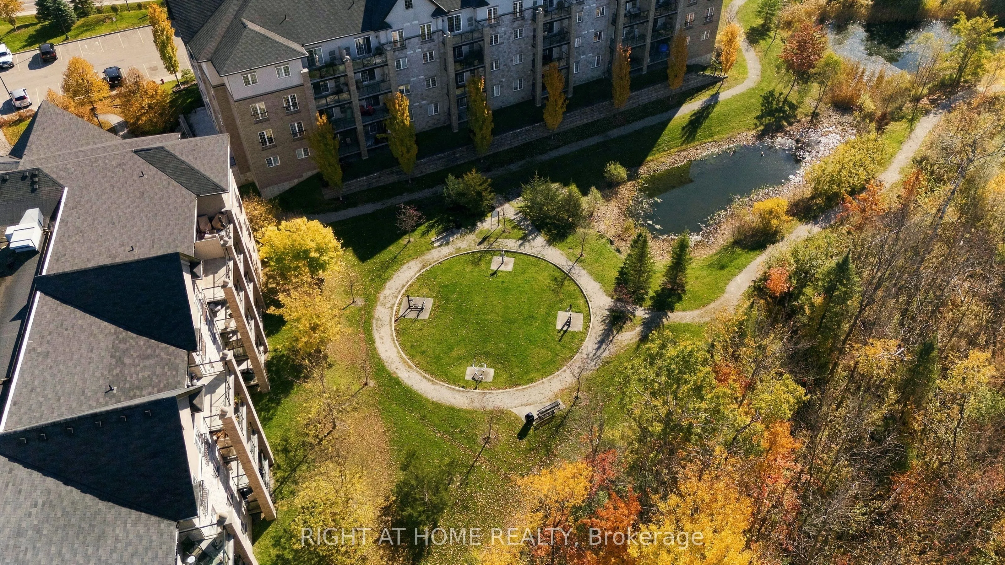 40 Ferndale Drive S #408