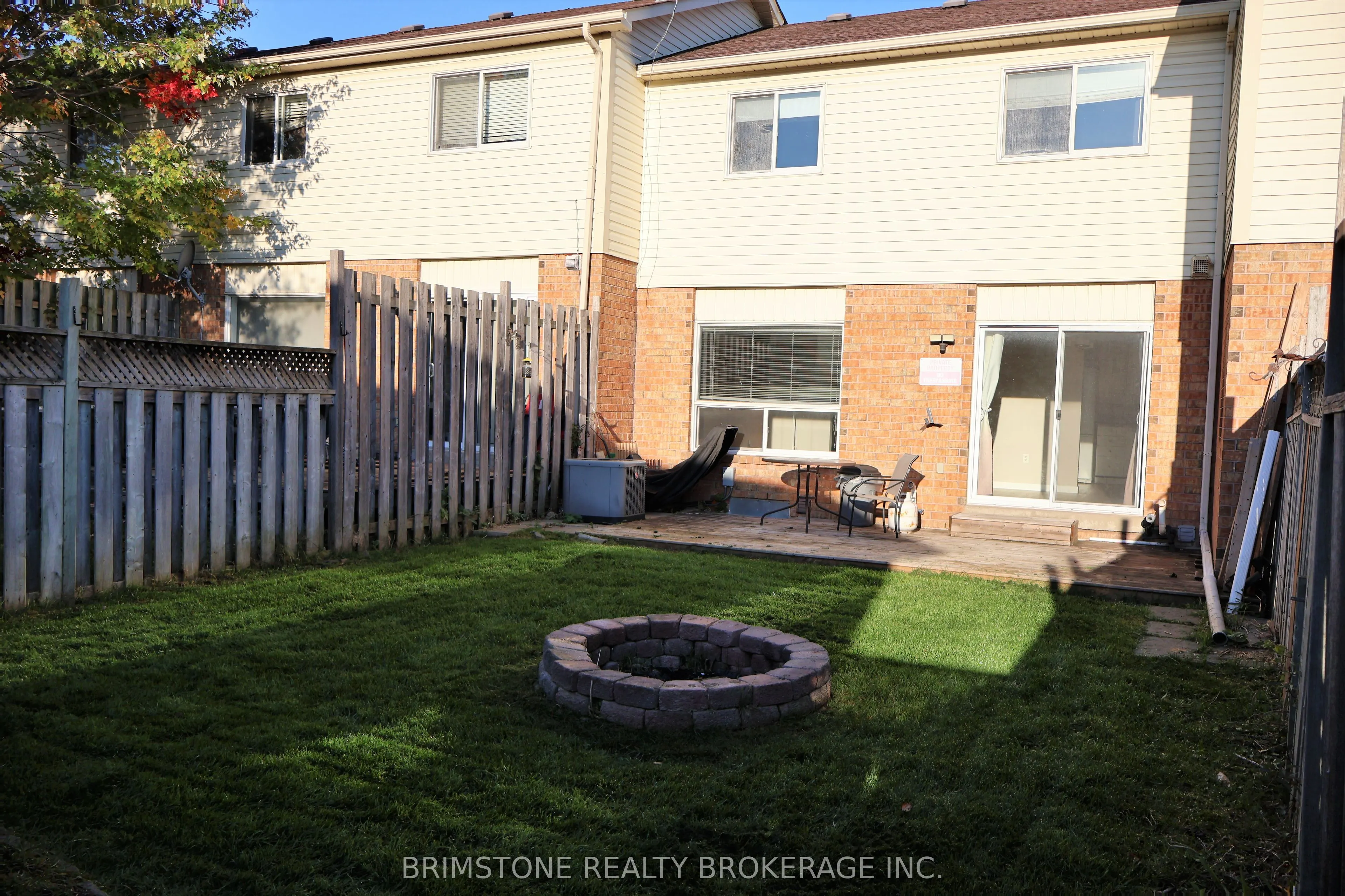 204 Pickett Crescent