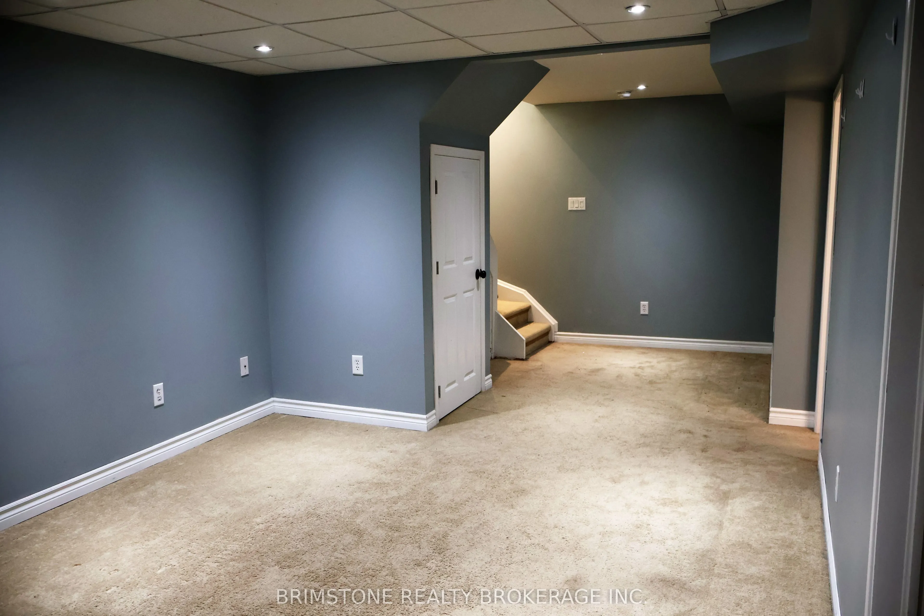 204 Pickett Crescent