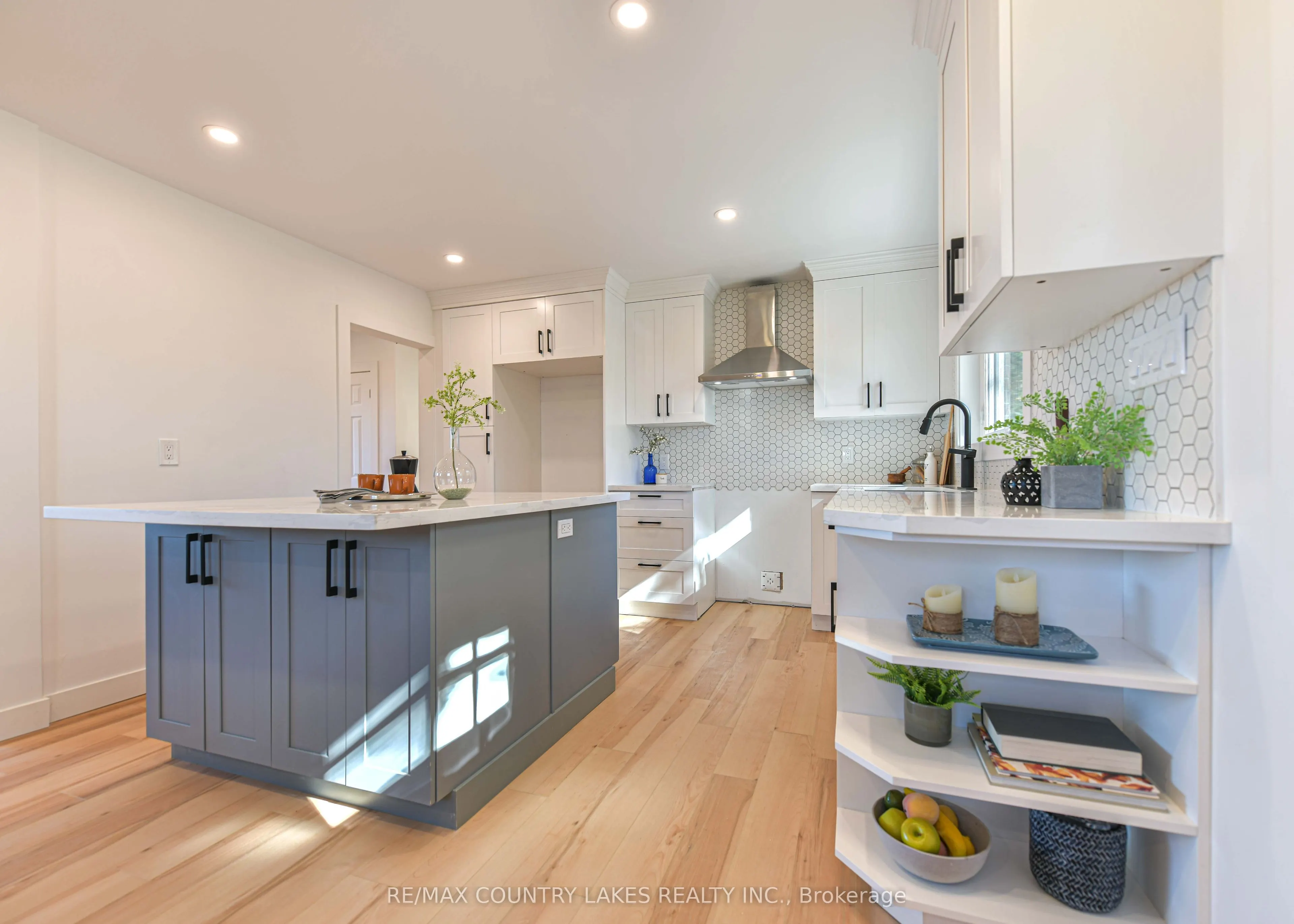 2255 O'Neil Street