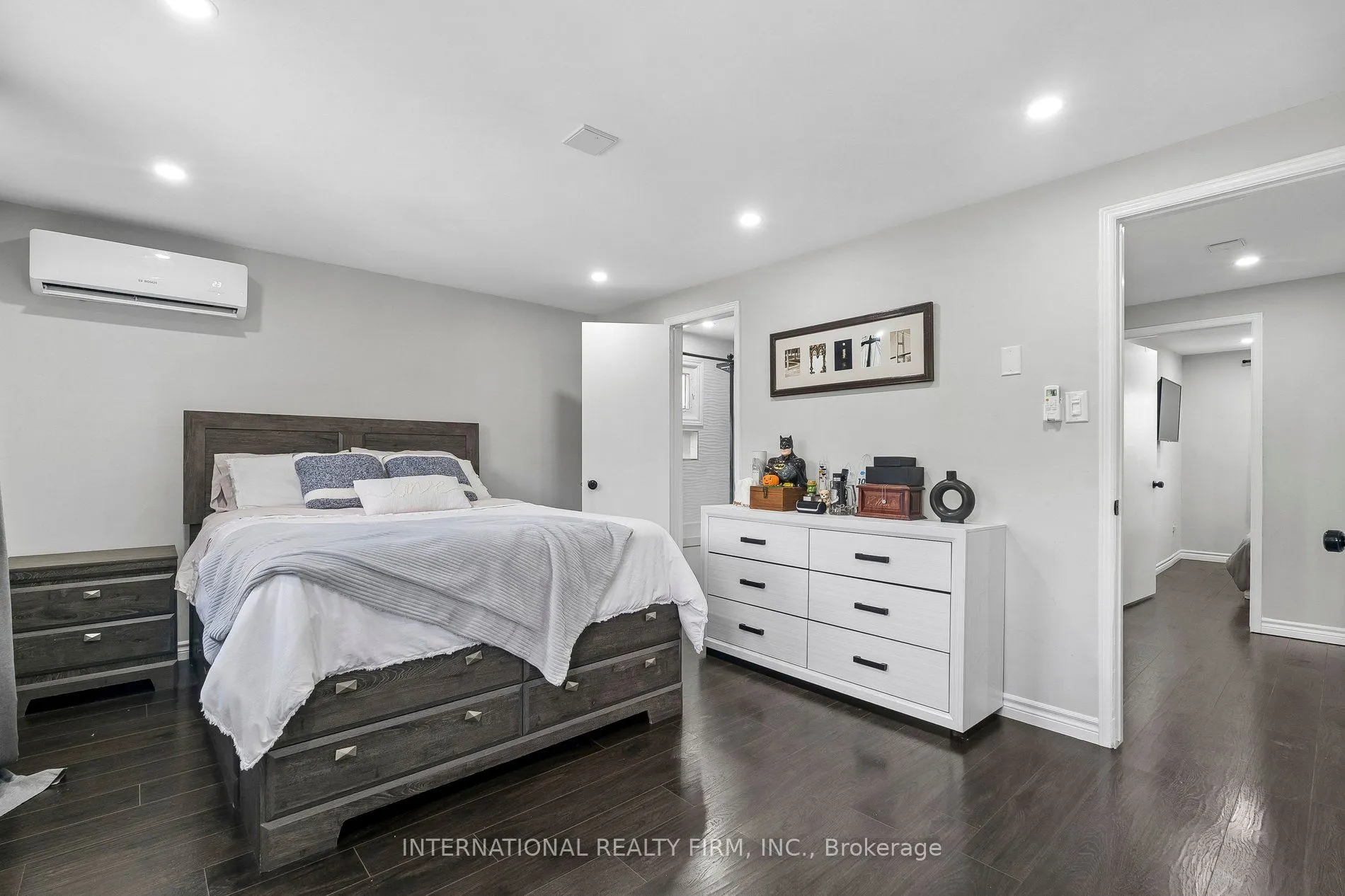 206 Hickling Trail