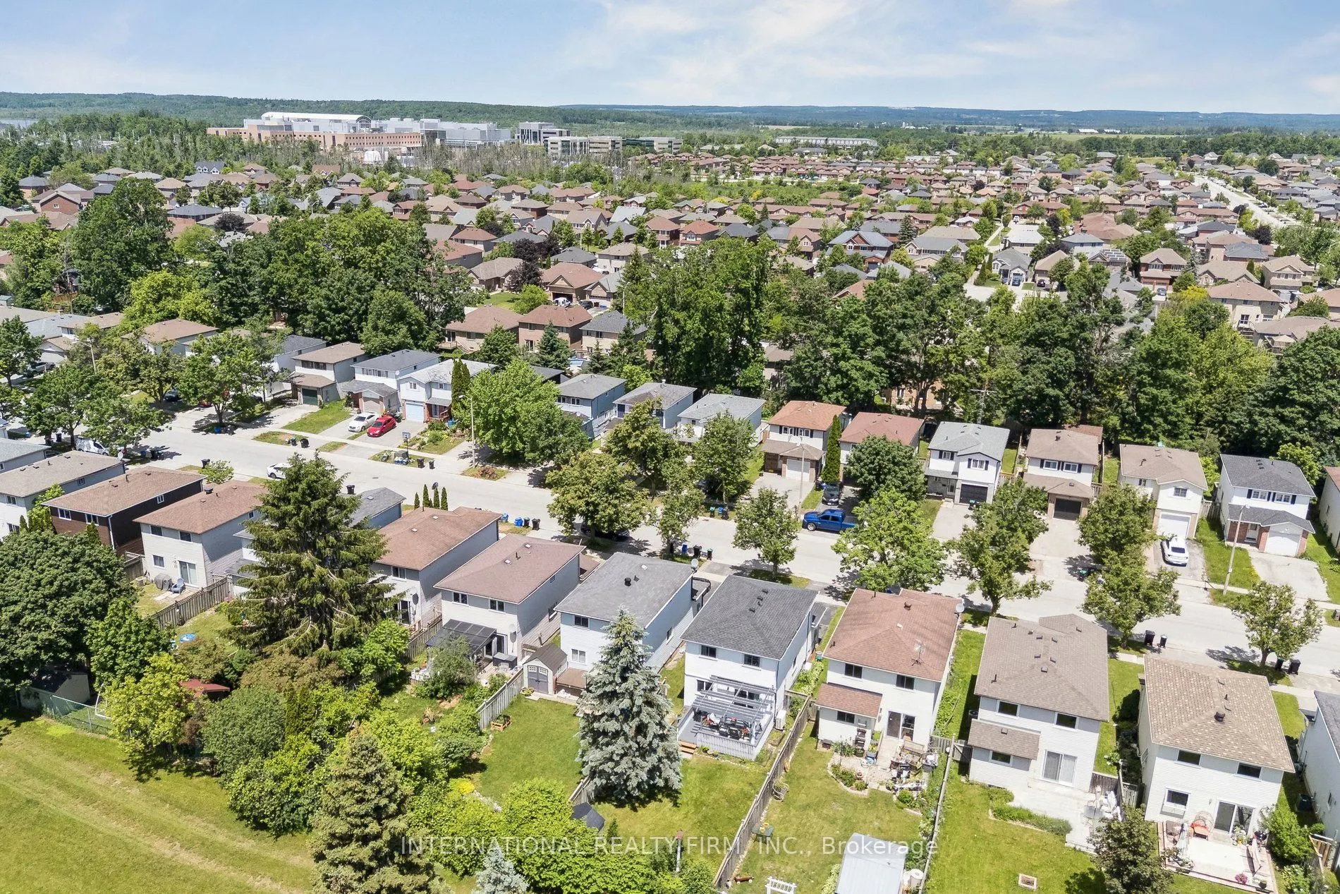 206 Hickling Trail
