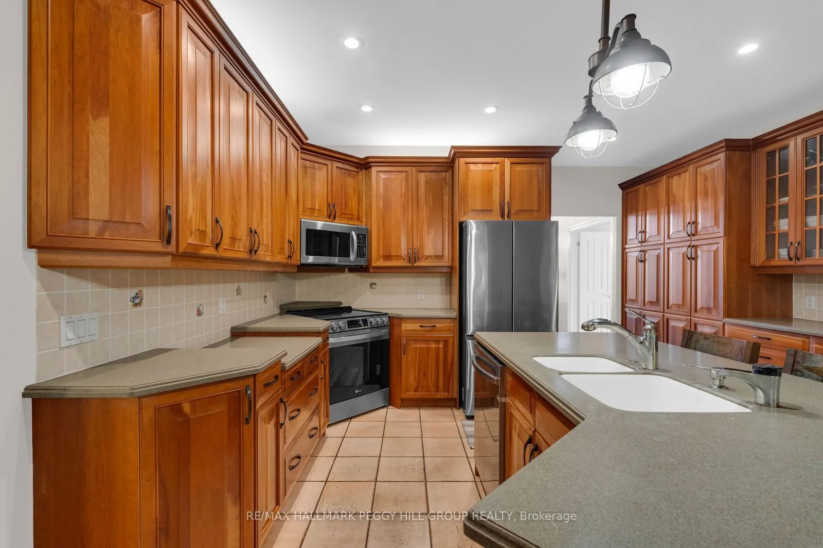61 White Elm Road
