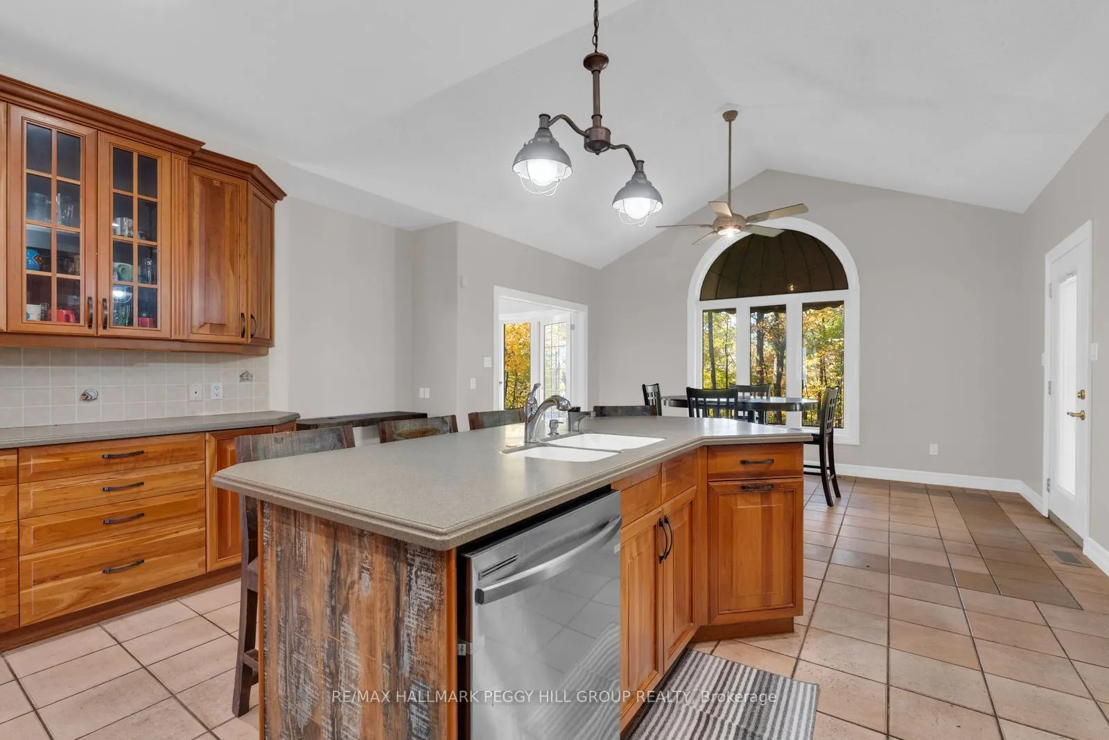 61 White Elm Road