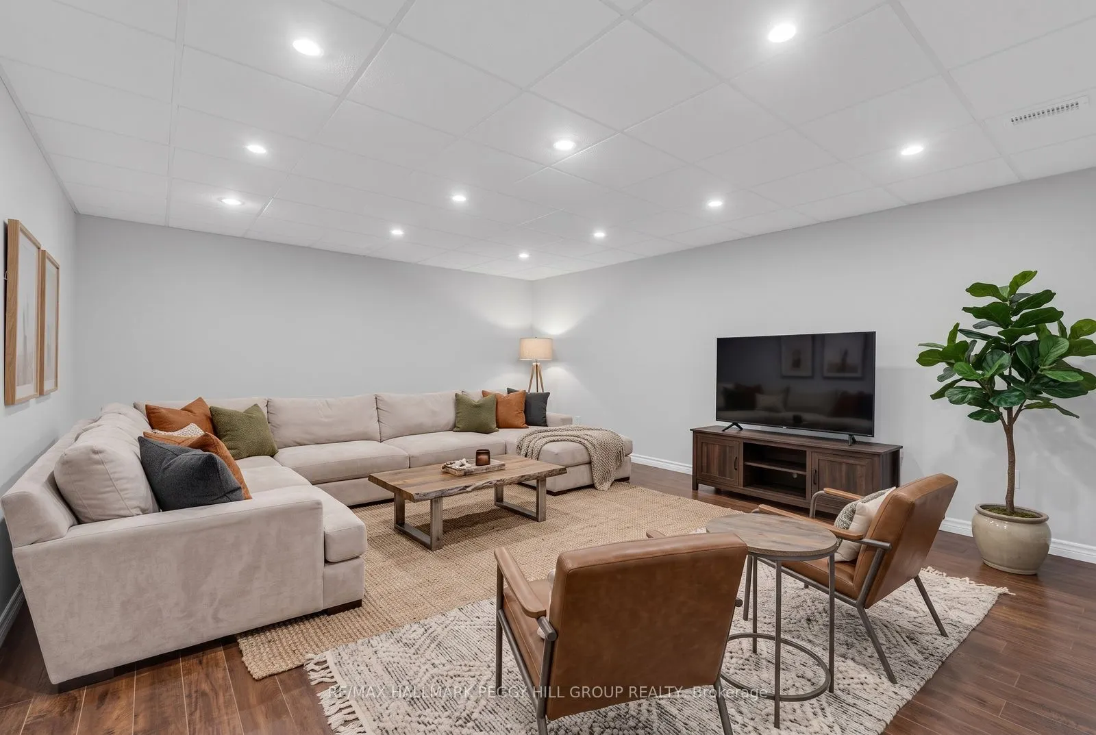 61 White Elm Road