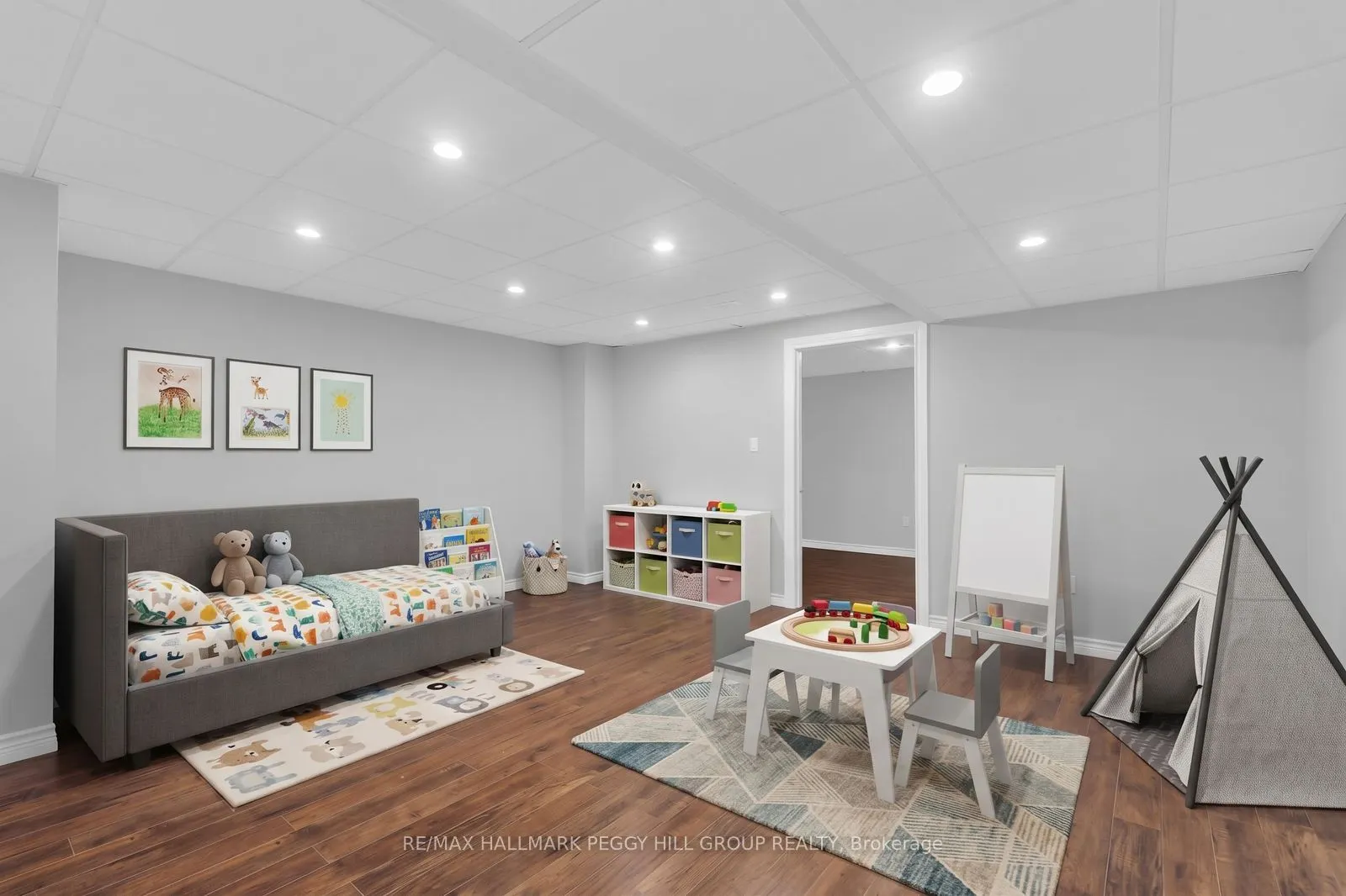 61 White Elm Road