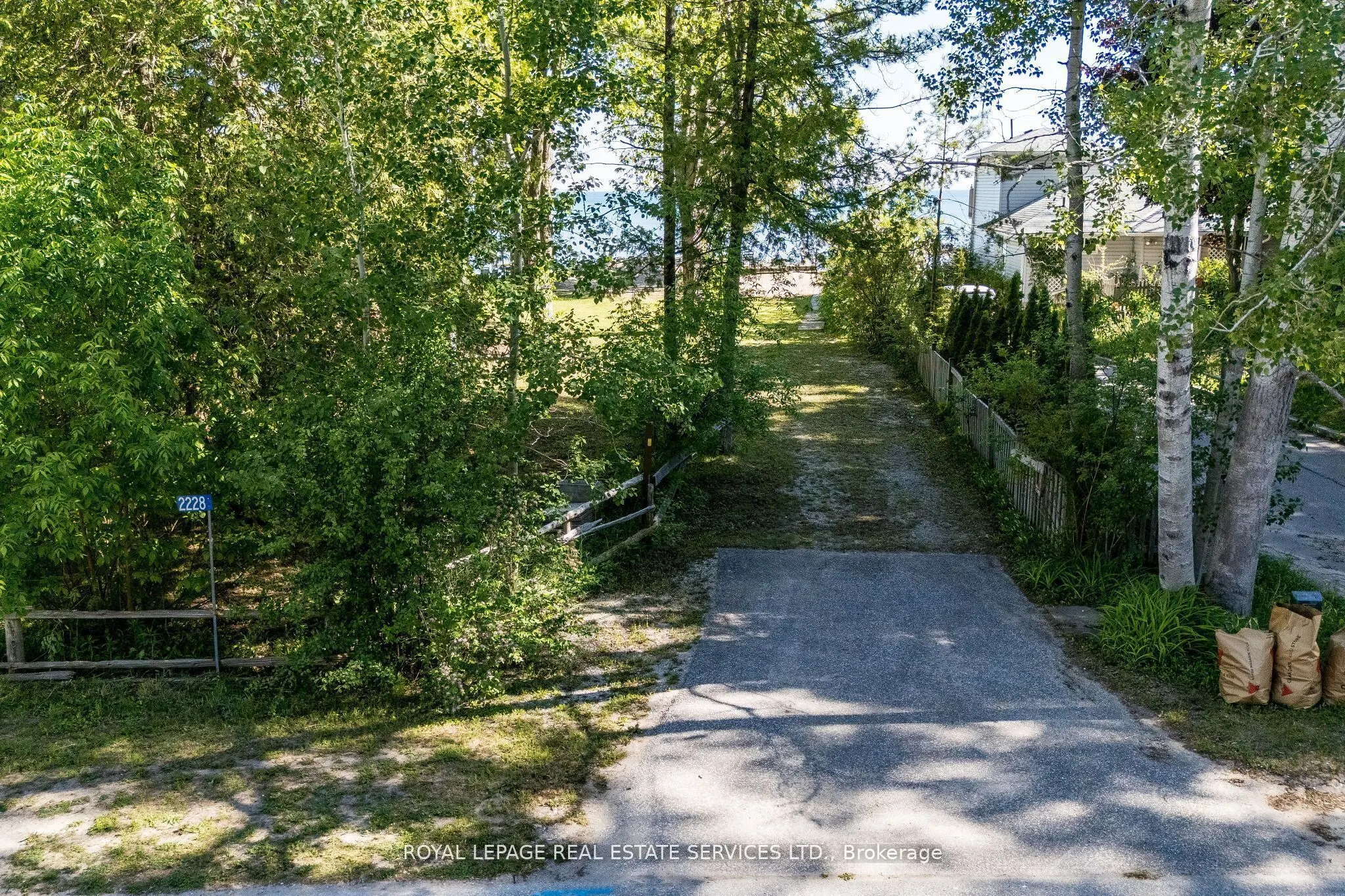 2228 Shore Lane