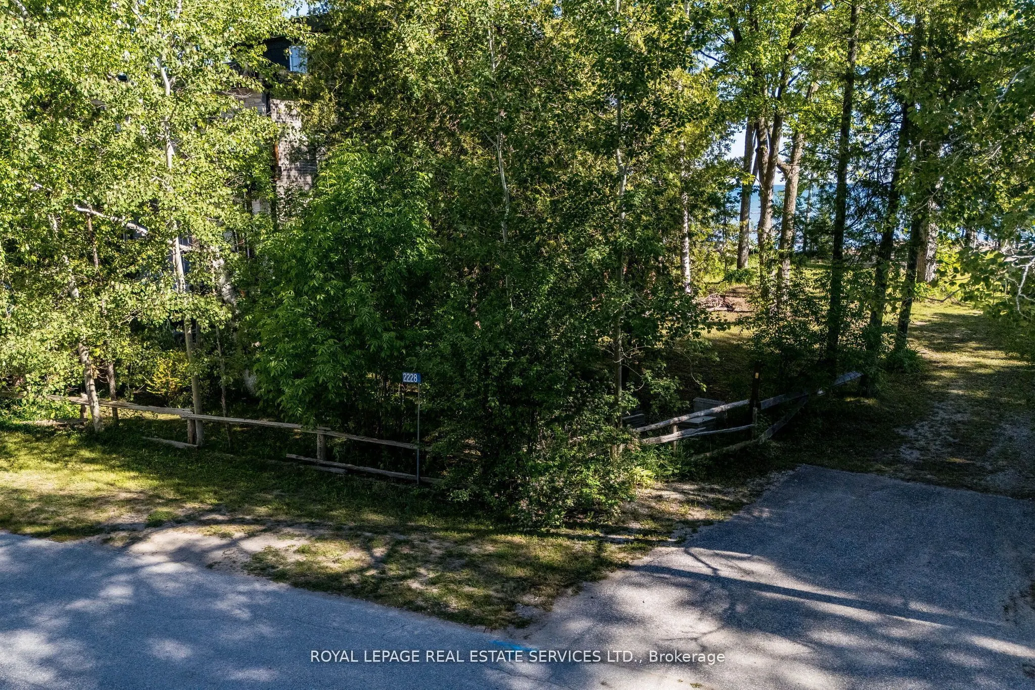 2228 Shore Lane