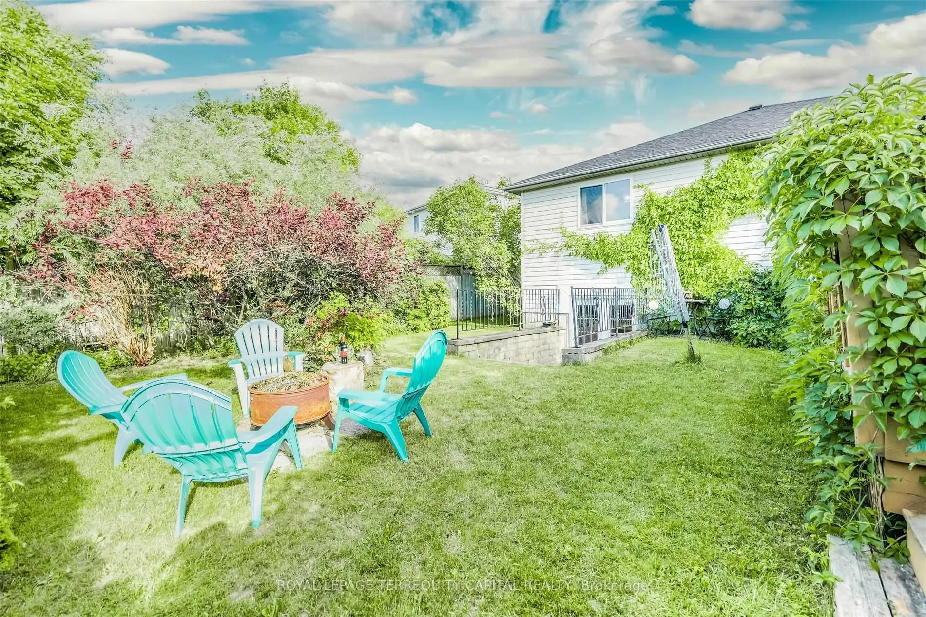 25 Whitehorn Crescent #Lower