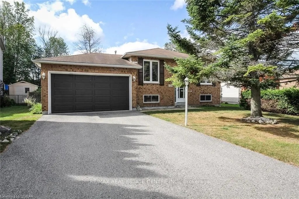 33 Evergreen Crescent
