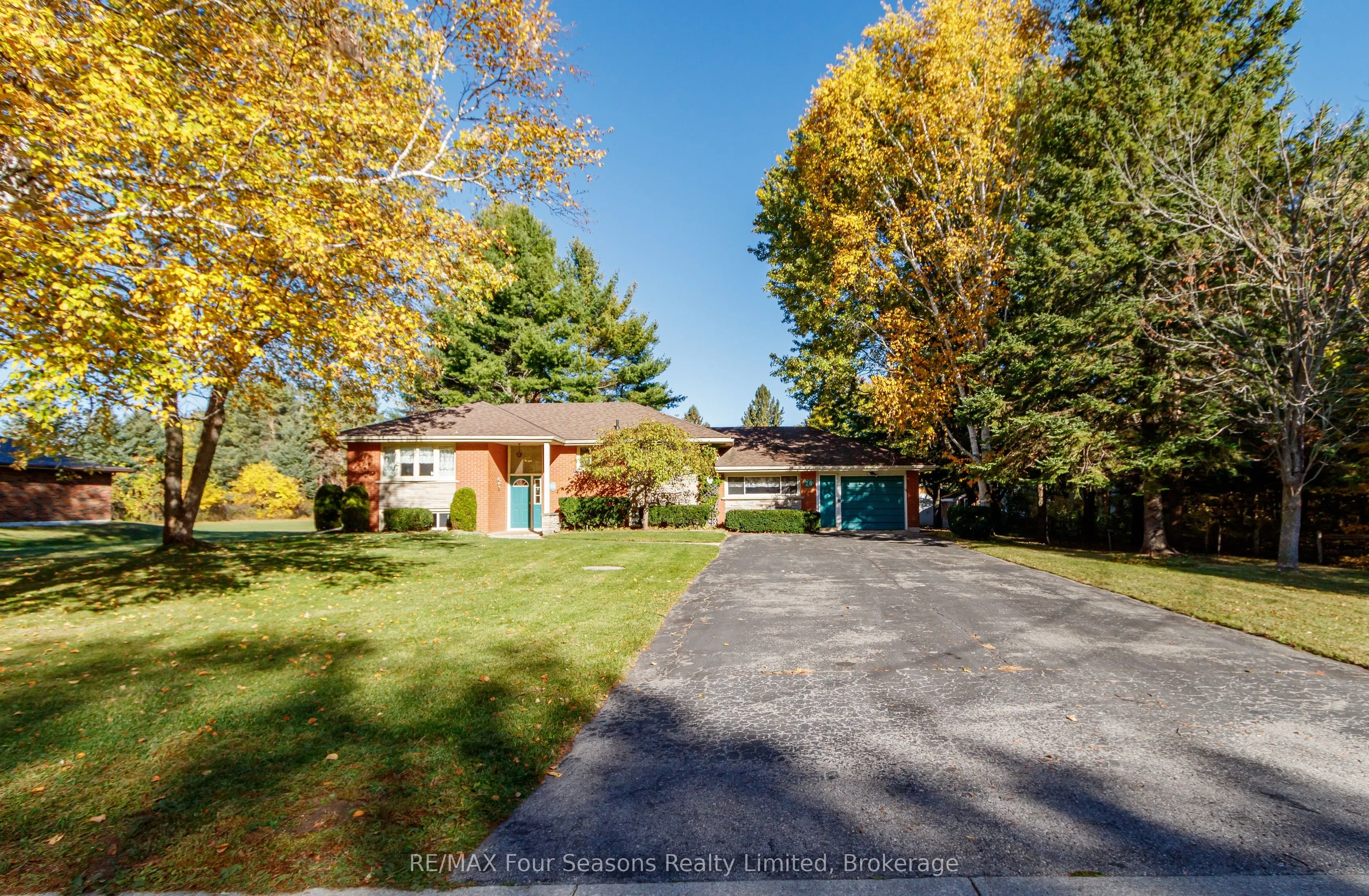 26 Locke Avenue