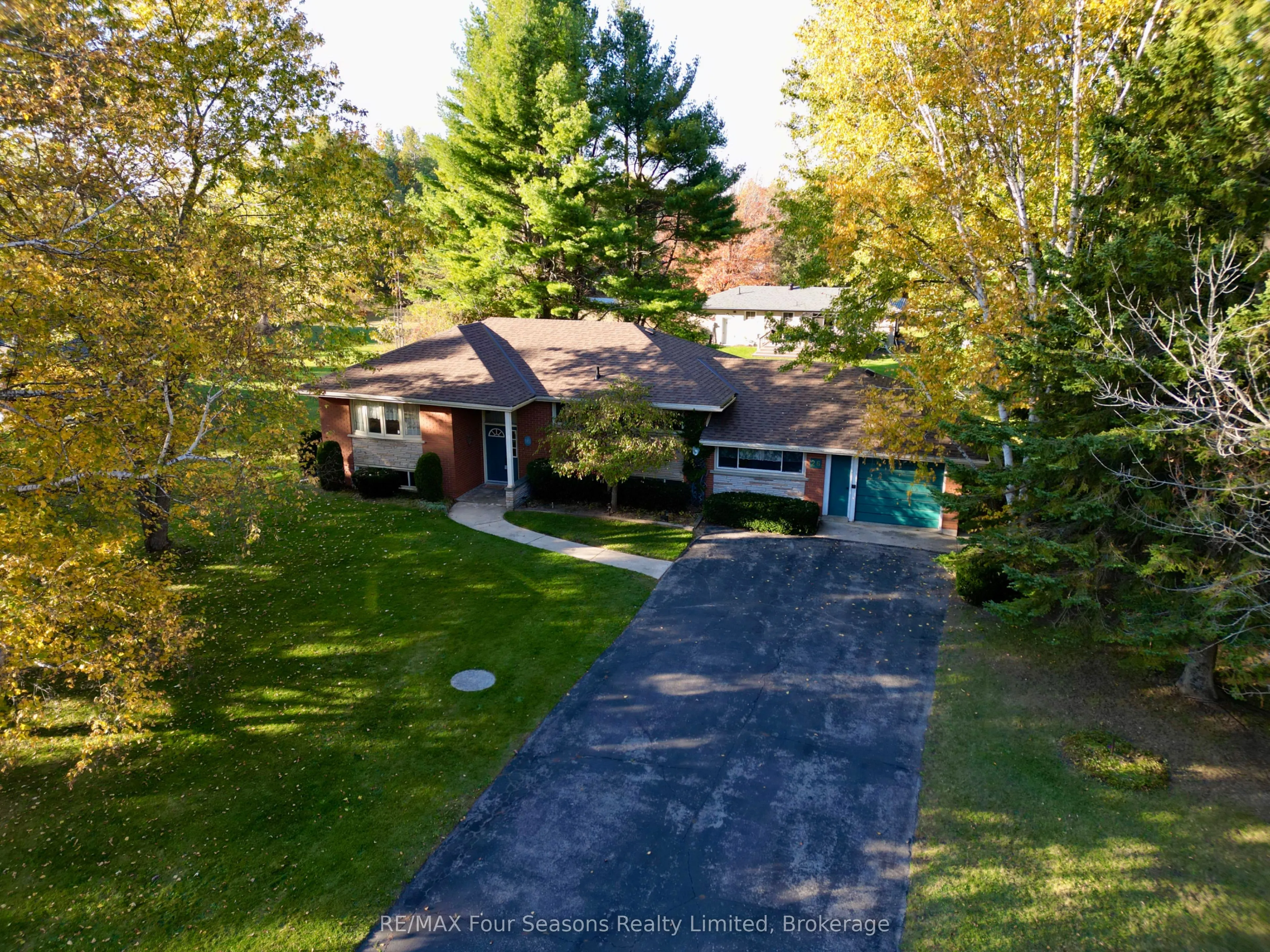 26 Locke Avenue