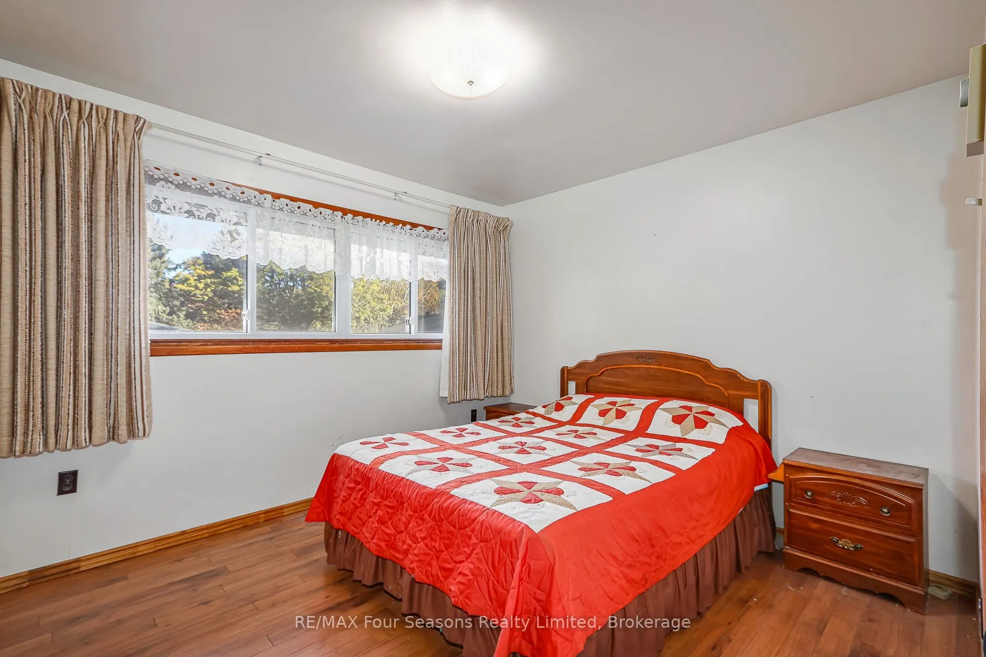 26 Locke Avenue