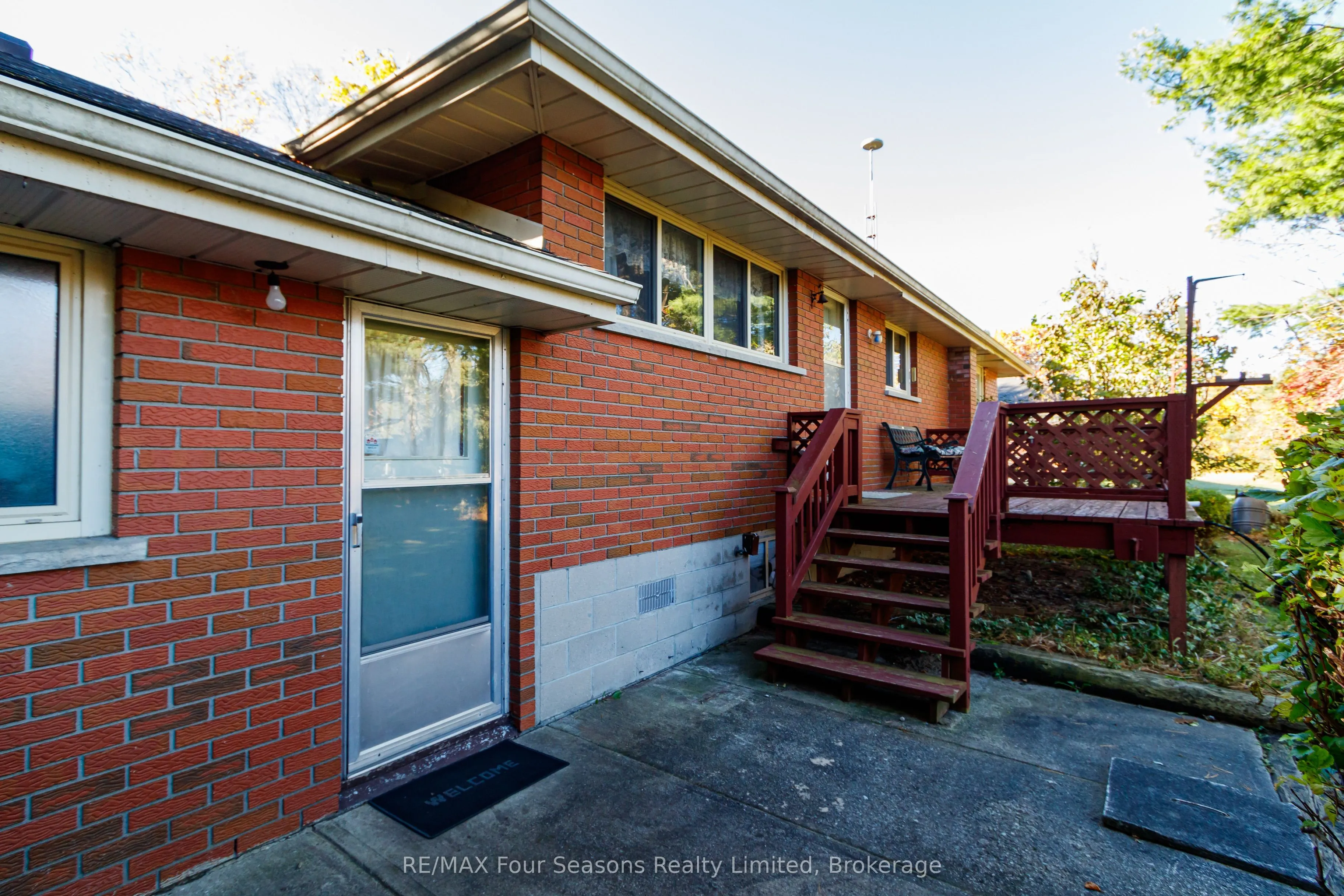26 Locke Avenue
