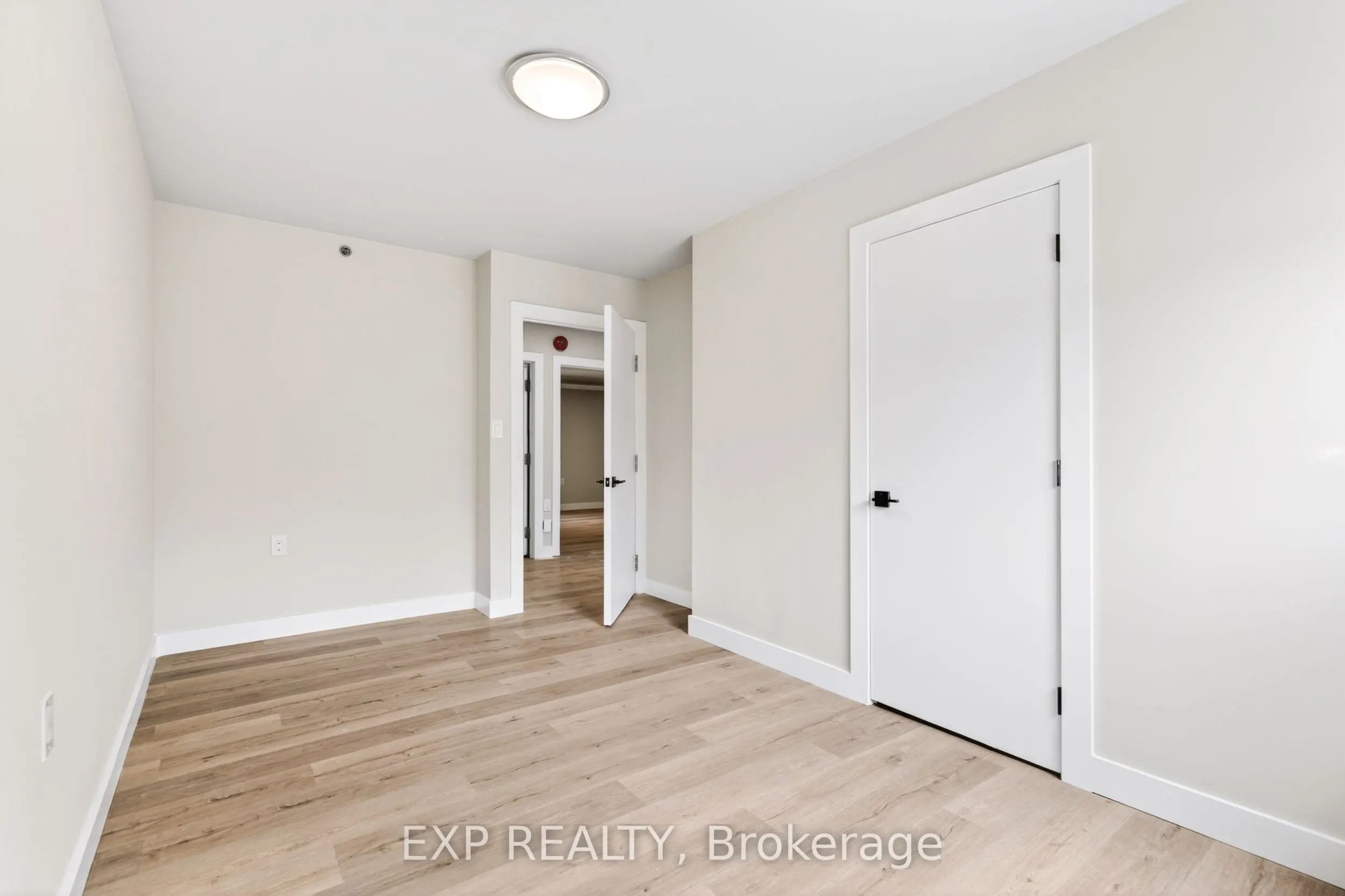 263 Anne Street N #1