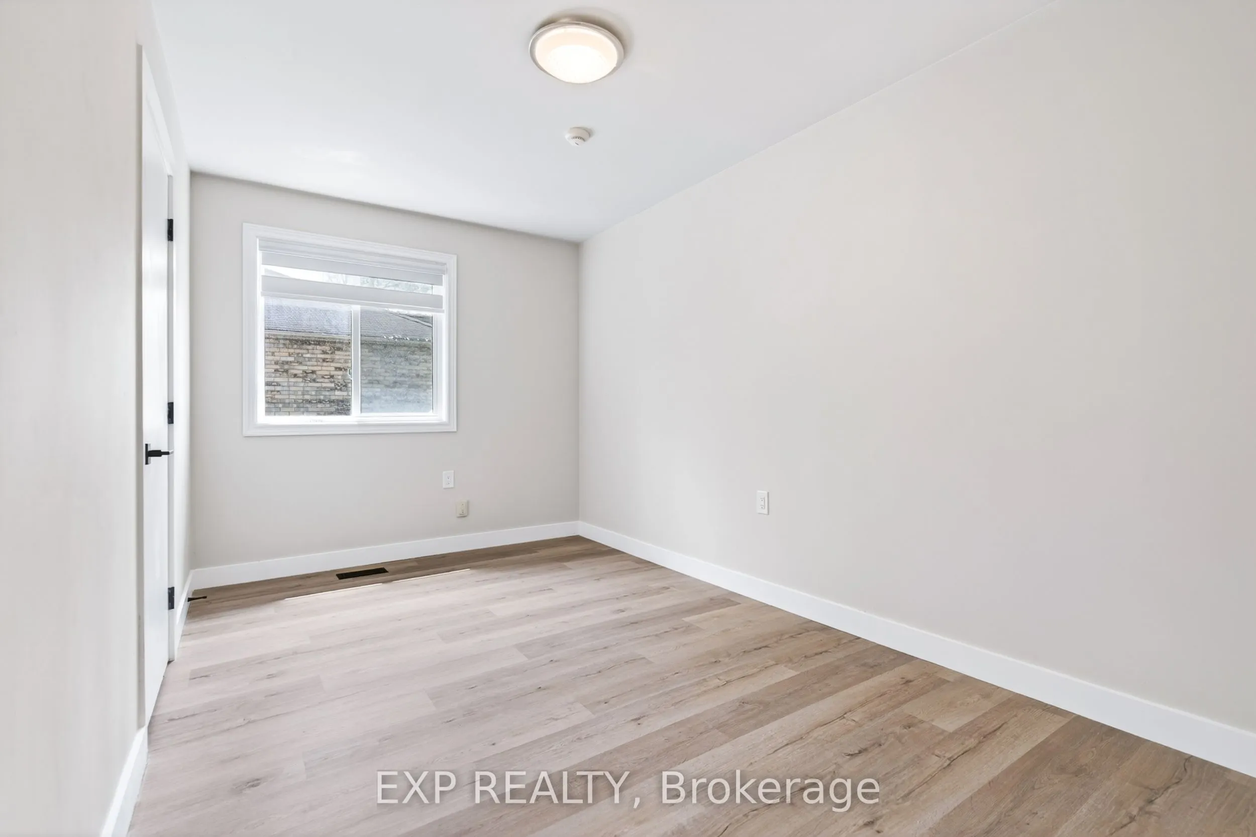 263 Anne Street N #1