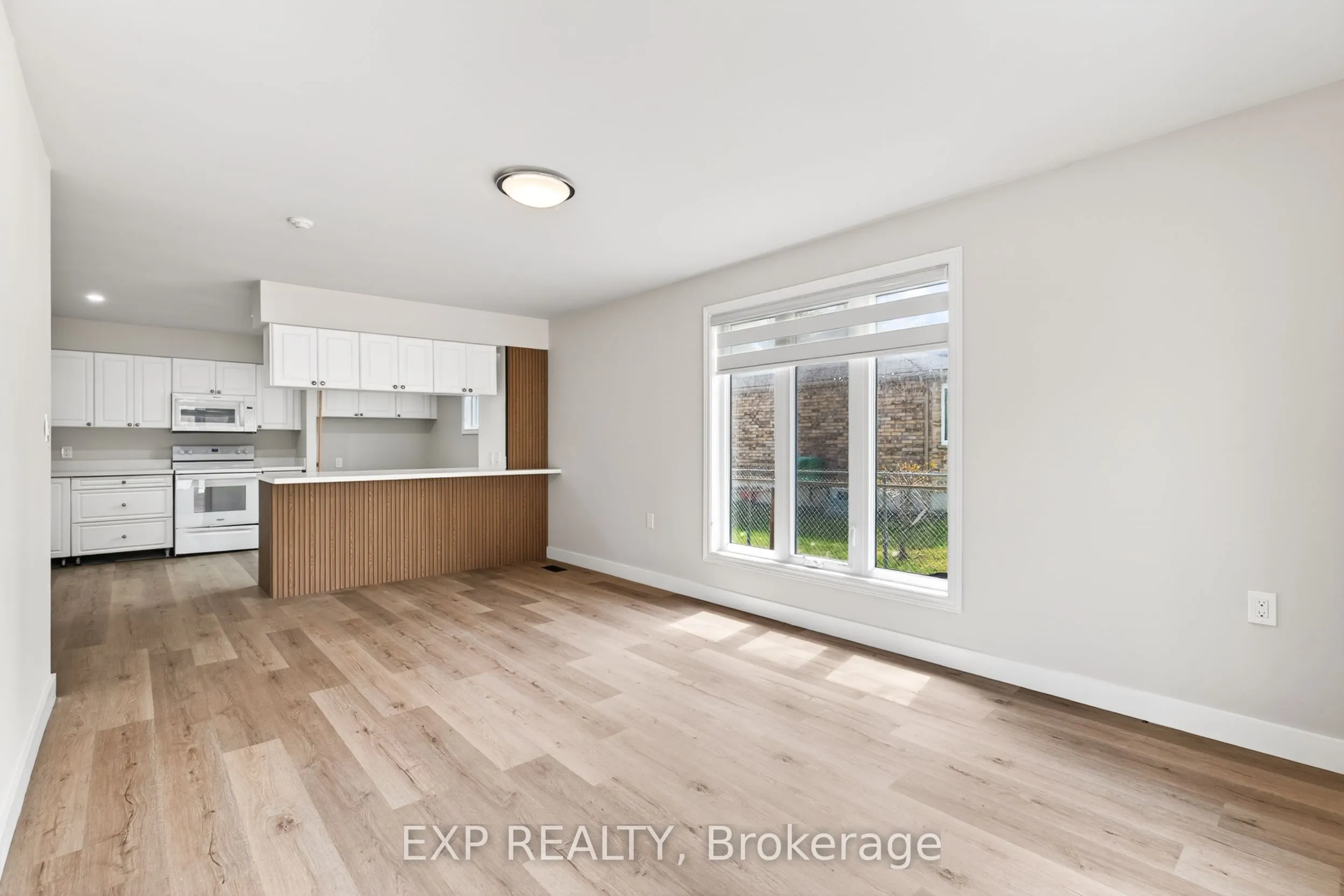 263 Anne Street N #1