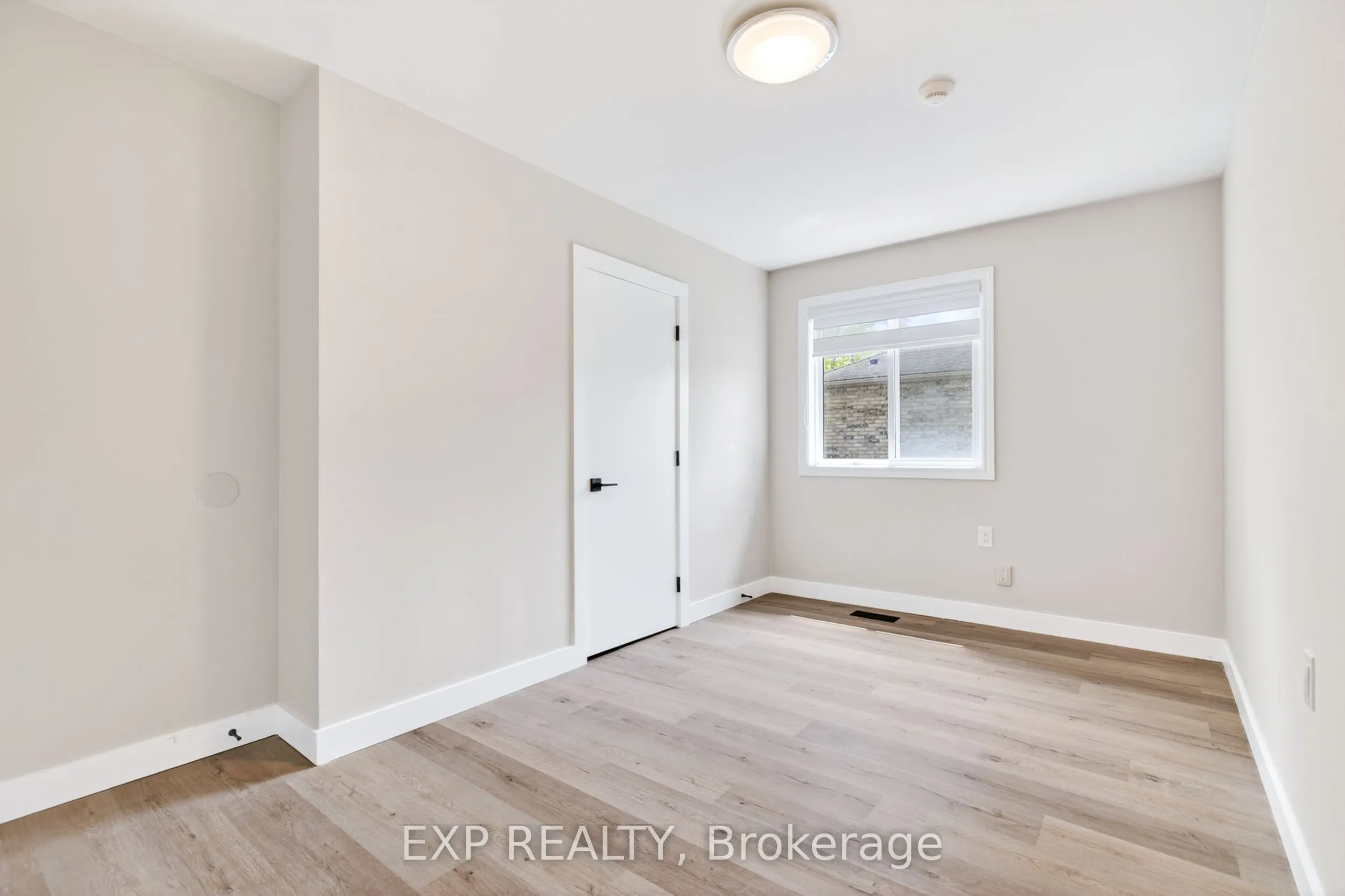 263 Anne Street N #1