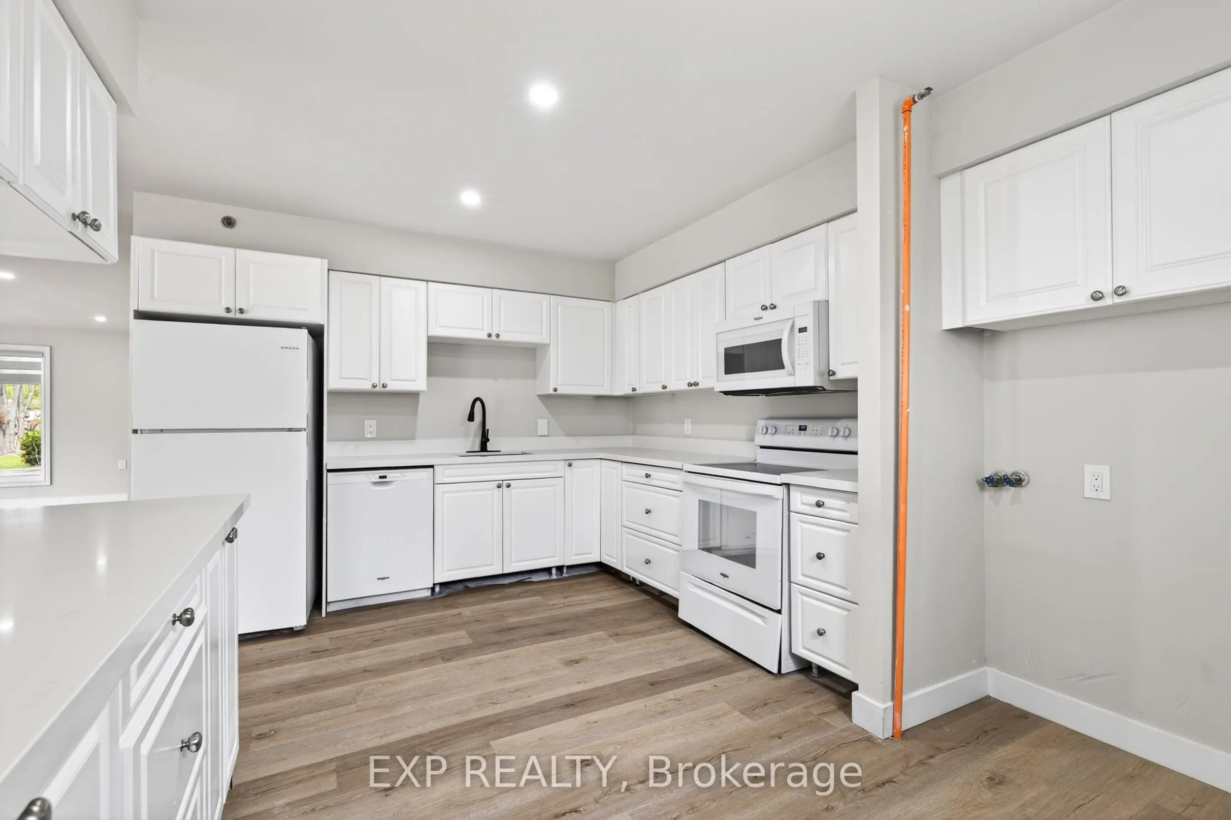 263 Anne Street N #1