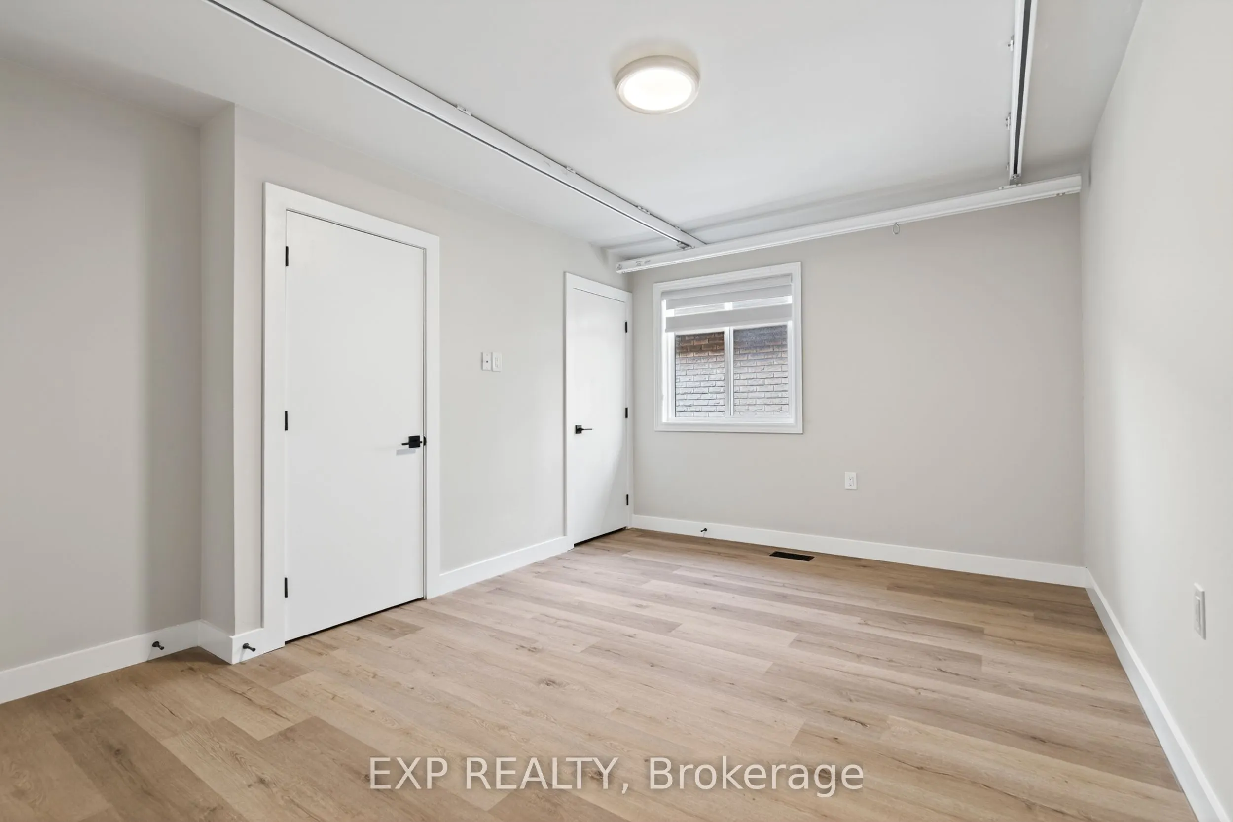 263 Anne Street N #1
