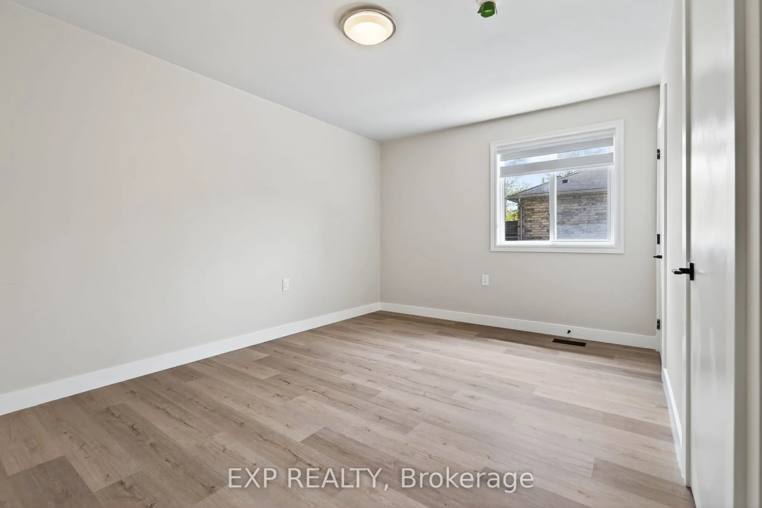 263 Anne Street N #1