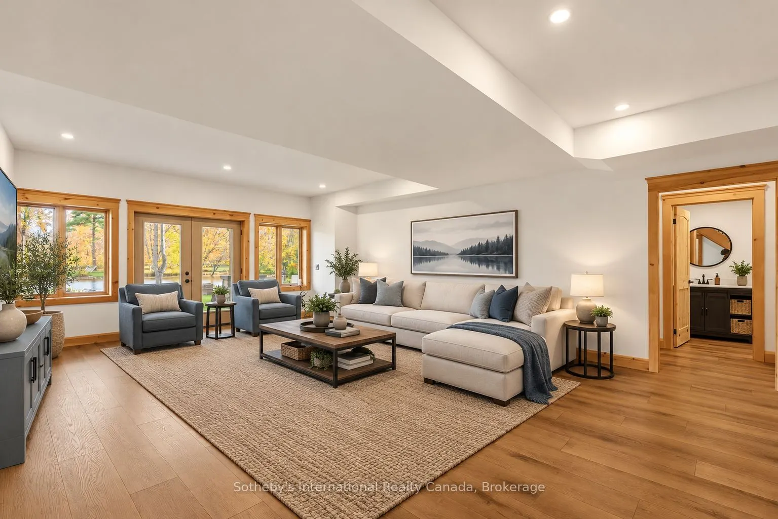 1935 Mcleod Drive