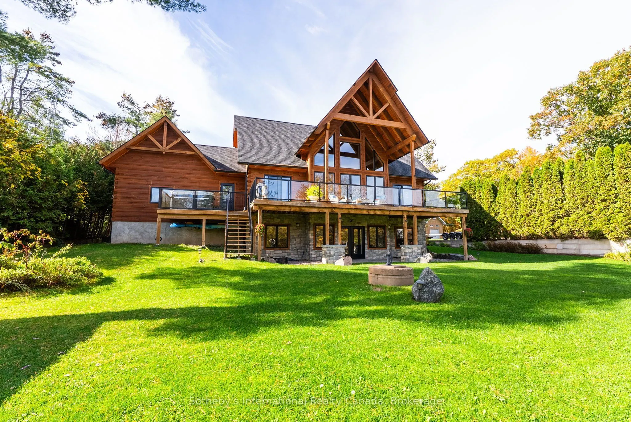 1935 Mcleod Drive