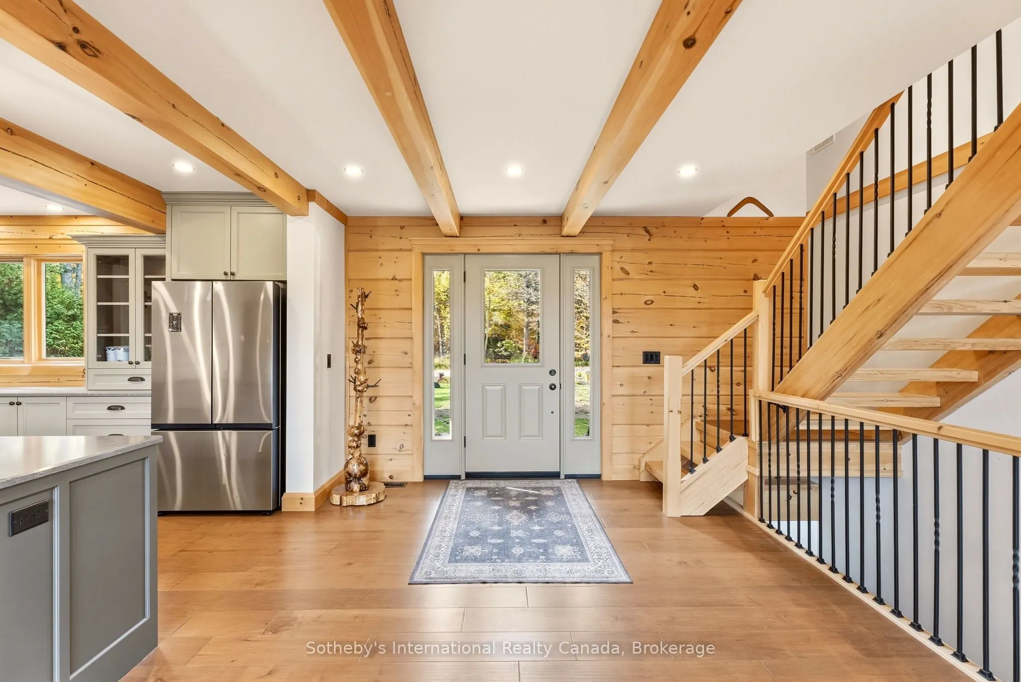 1935 Mcleod Drive