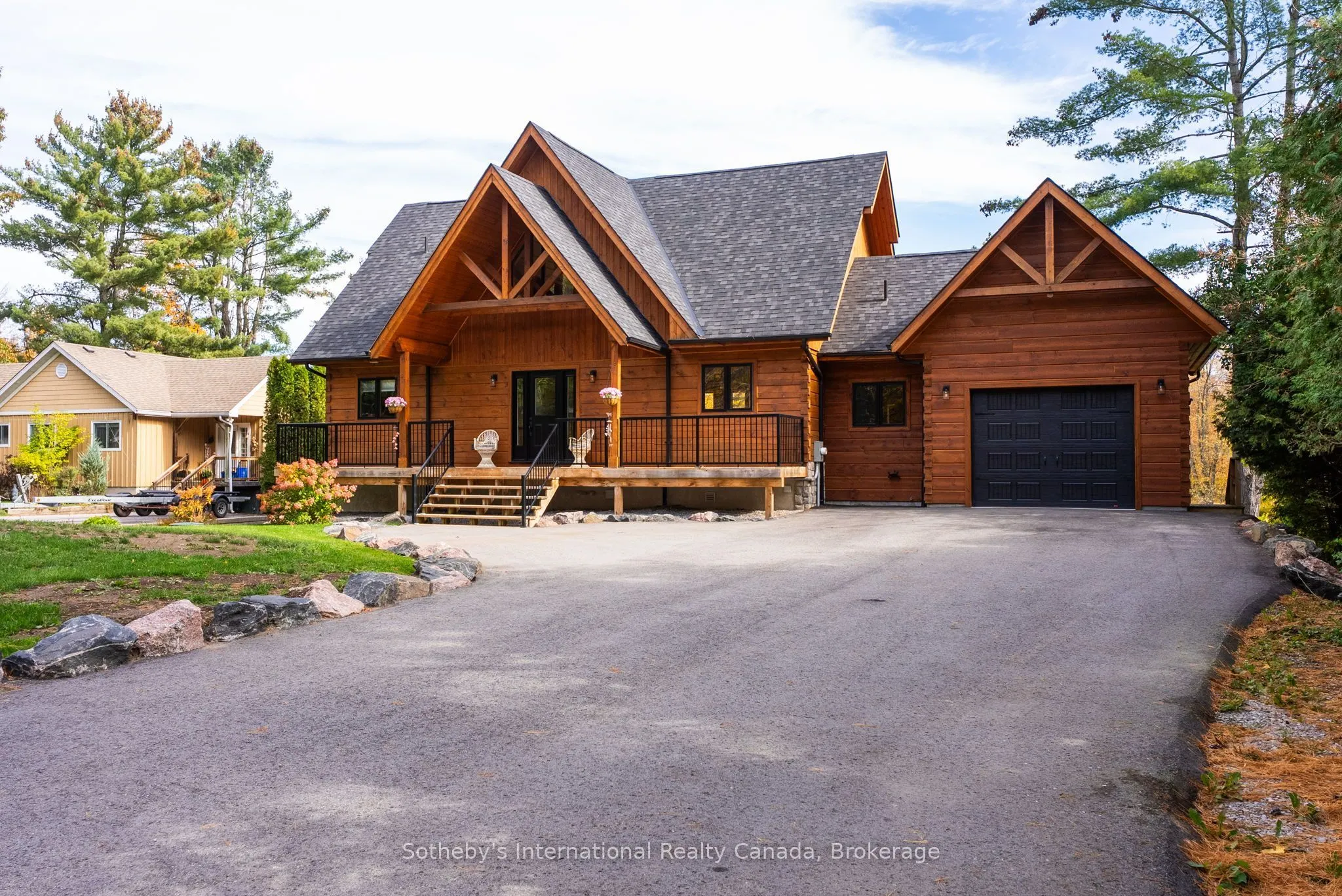 1935 Mcleod Drive