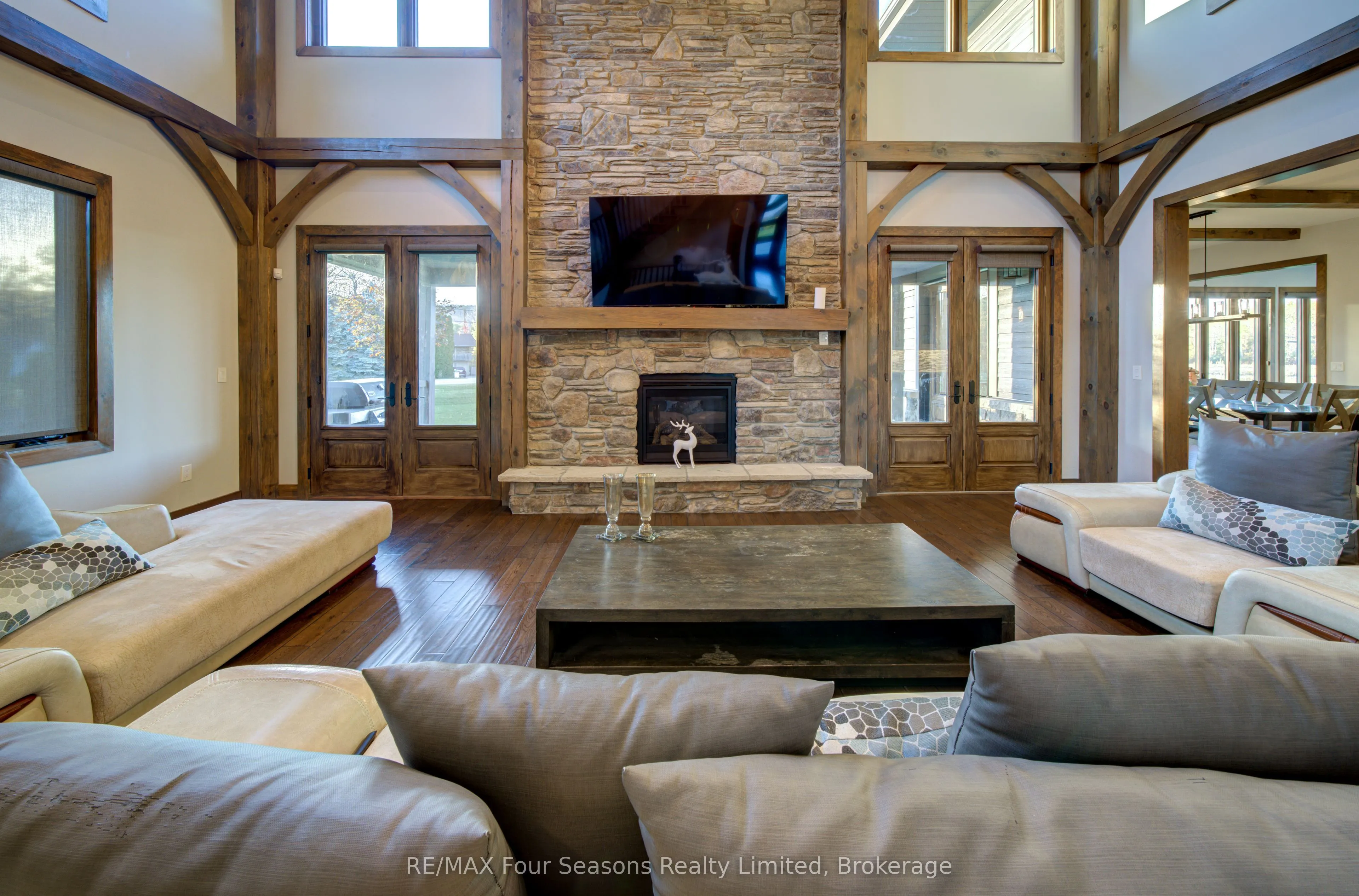 9 Windrose Valley Boulevard