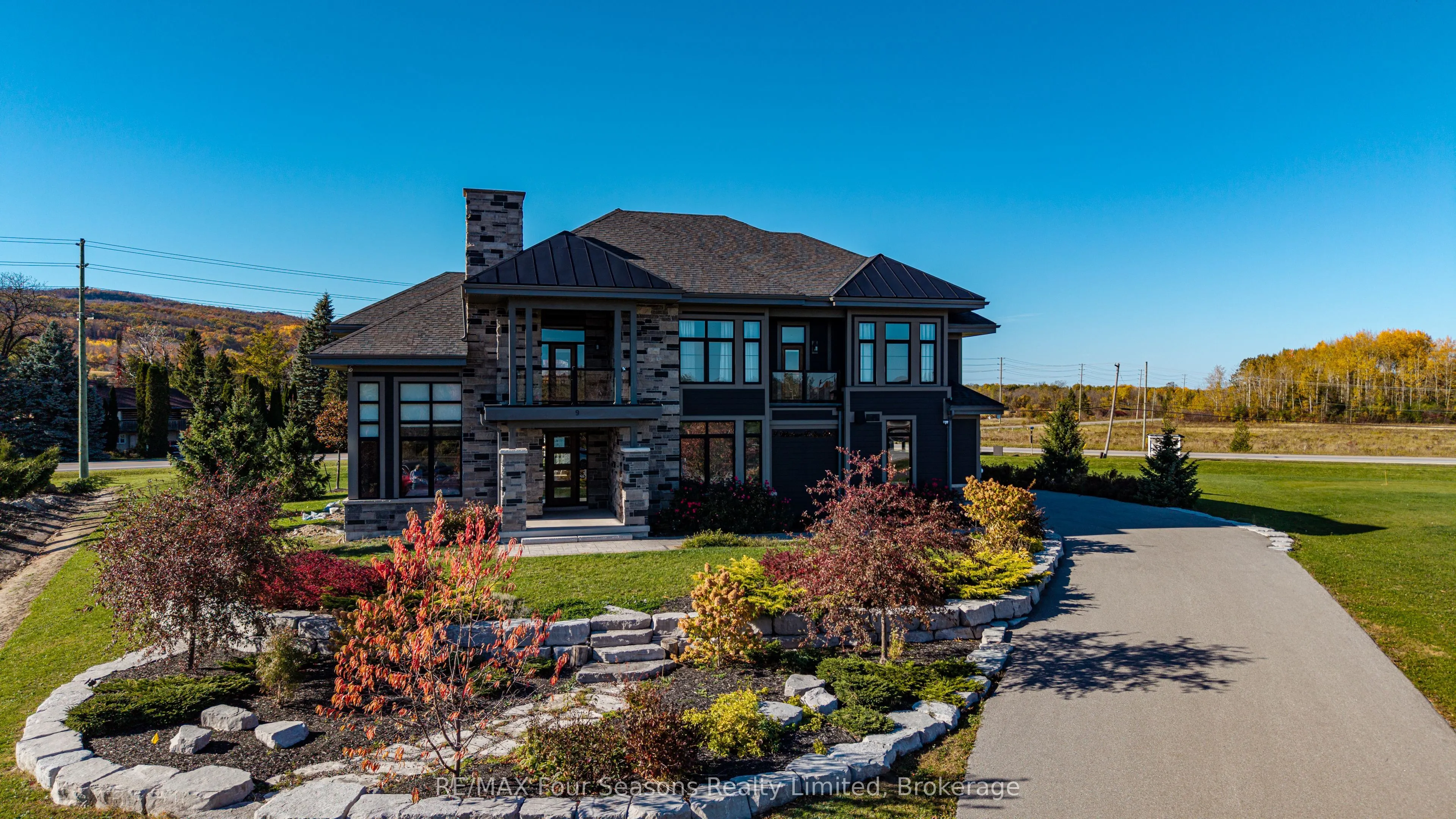 9 Windrose Valley Boulevard