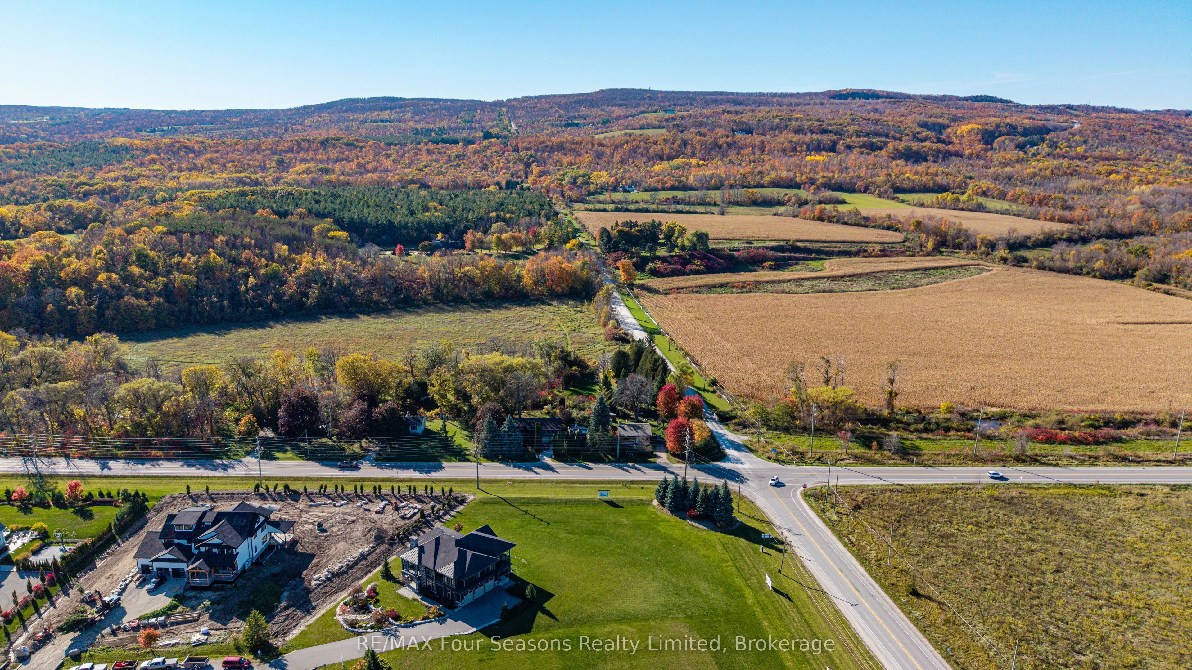 9 Windrose Valley Boulevard