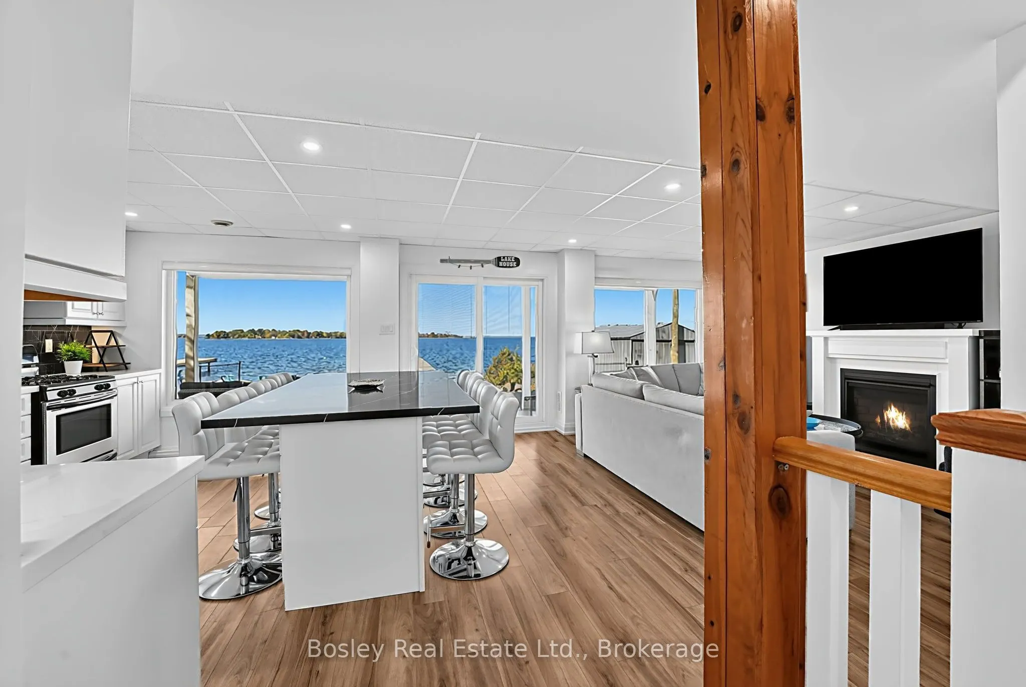 42 Robins Point Road