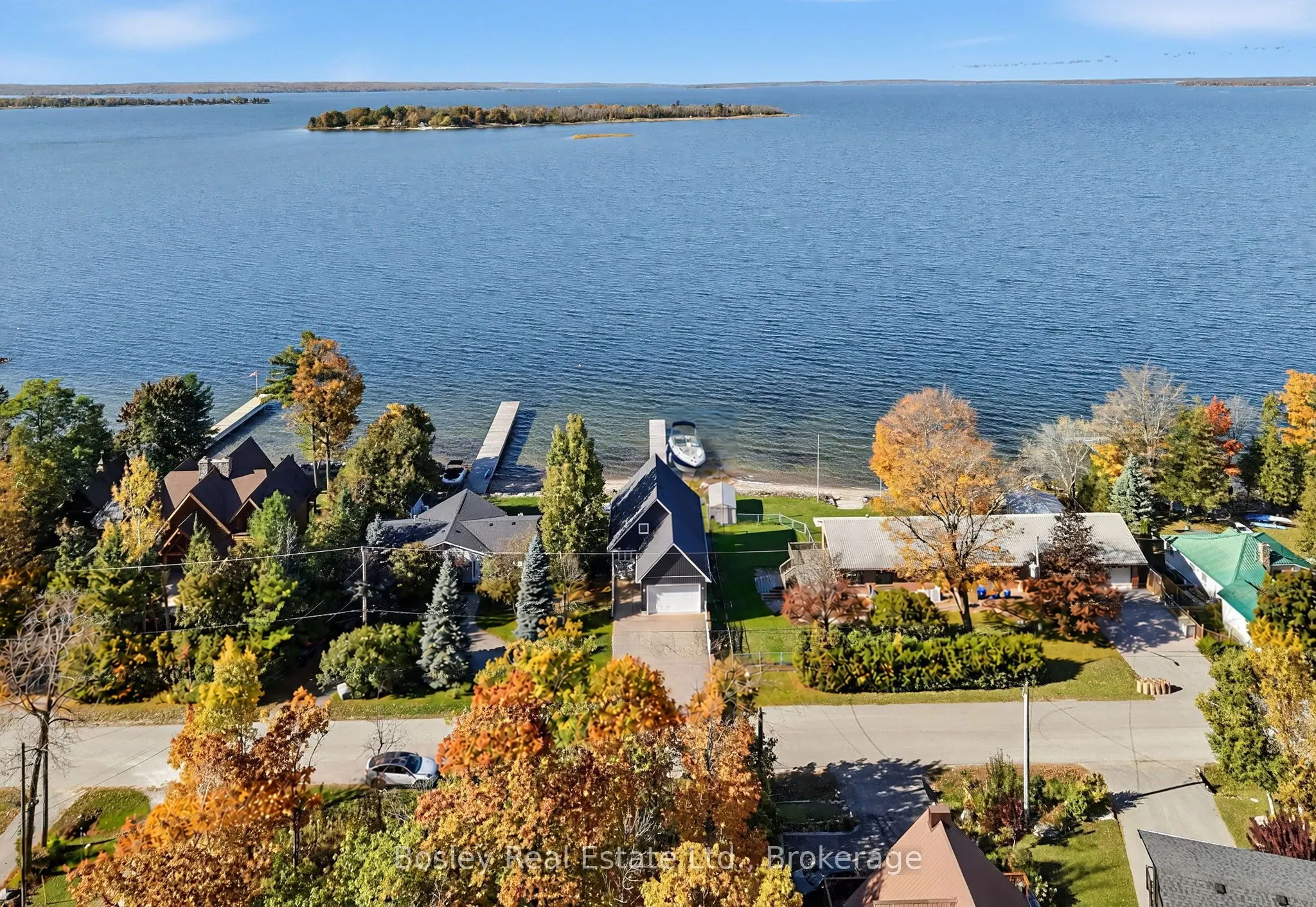 42 Robins Point Road