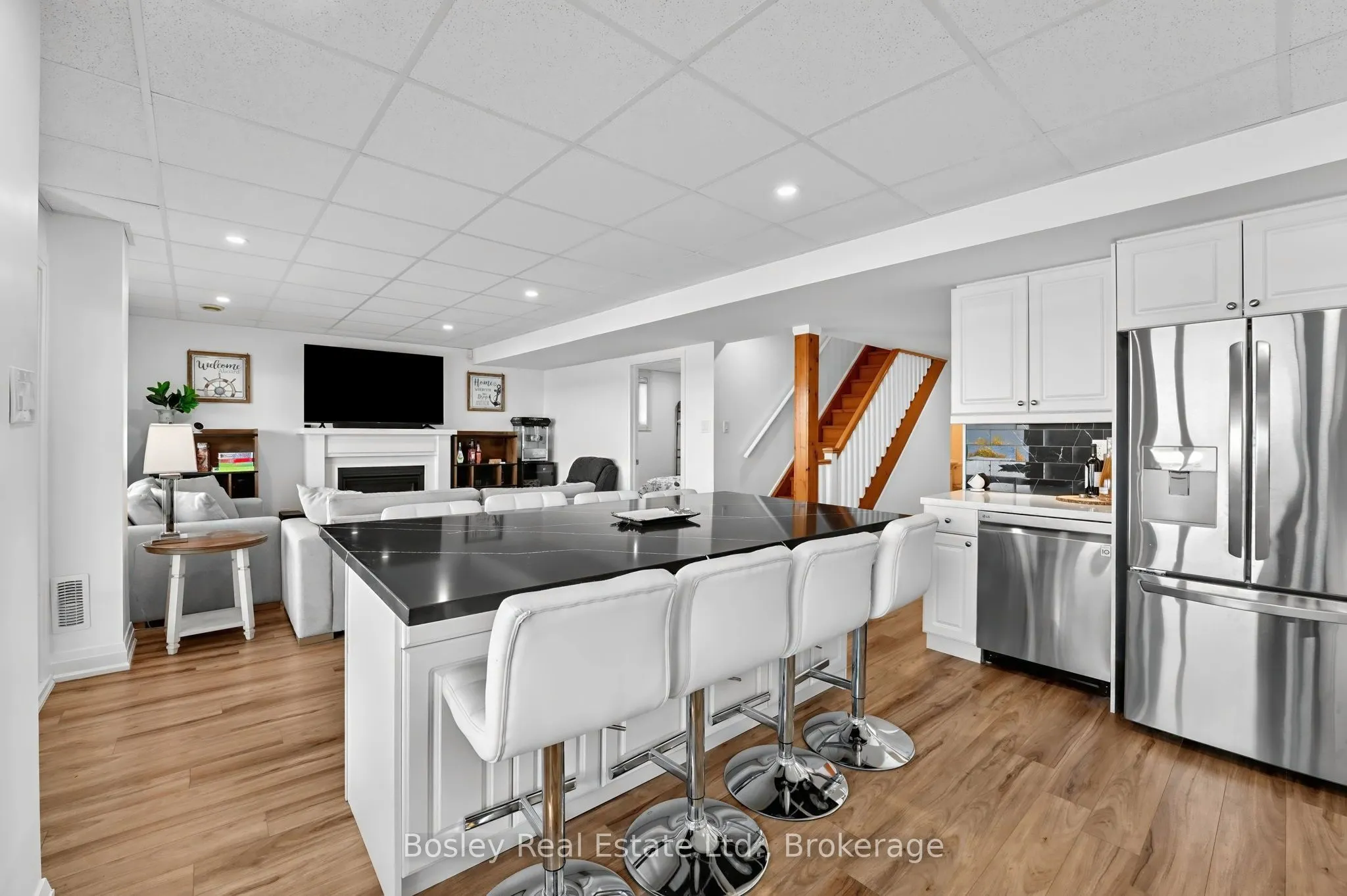 42 Robins Point Road