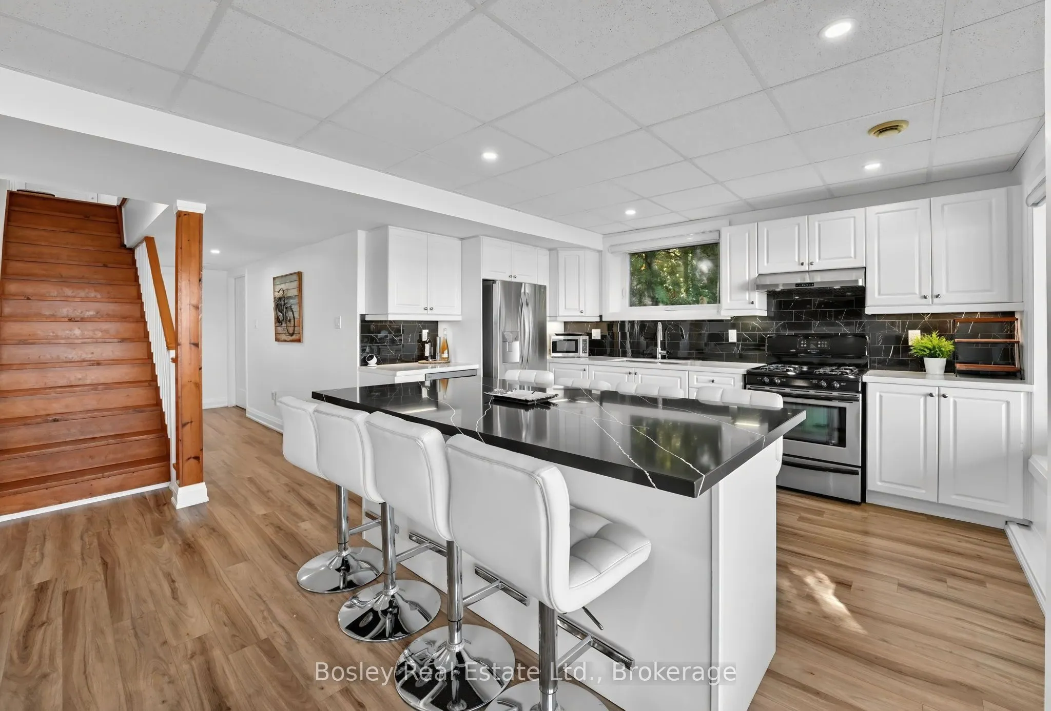 42 Robins Point Road