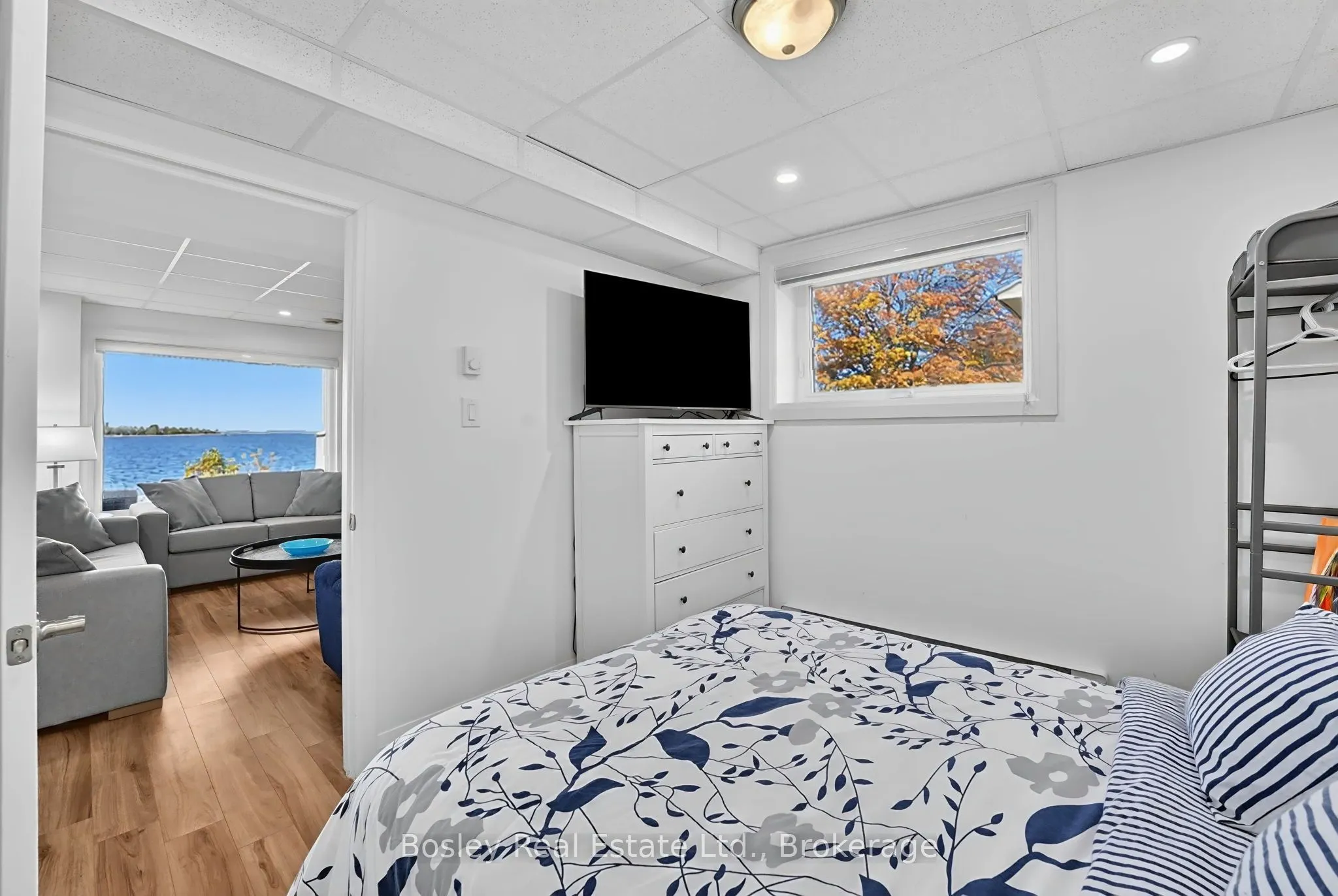 42 Robins Point Road